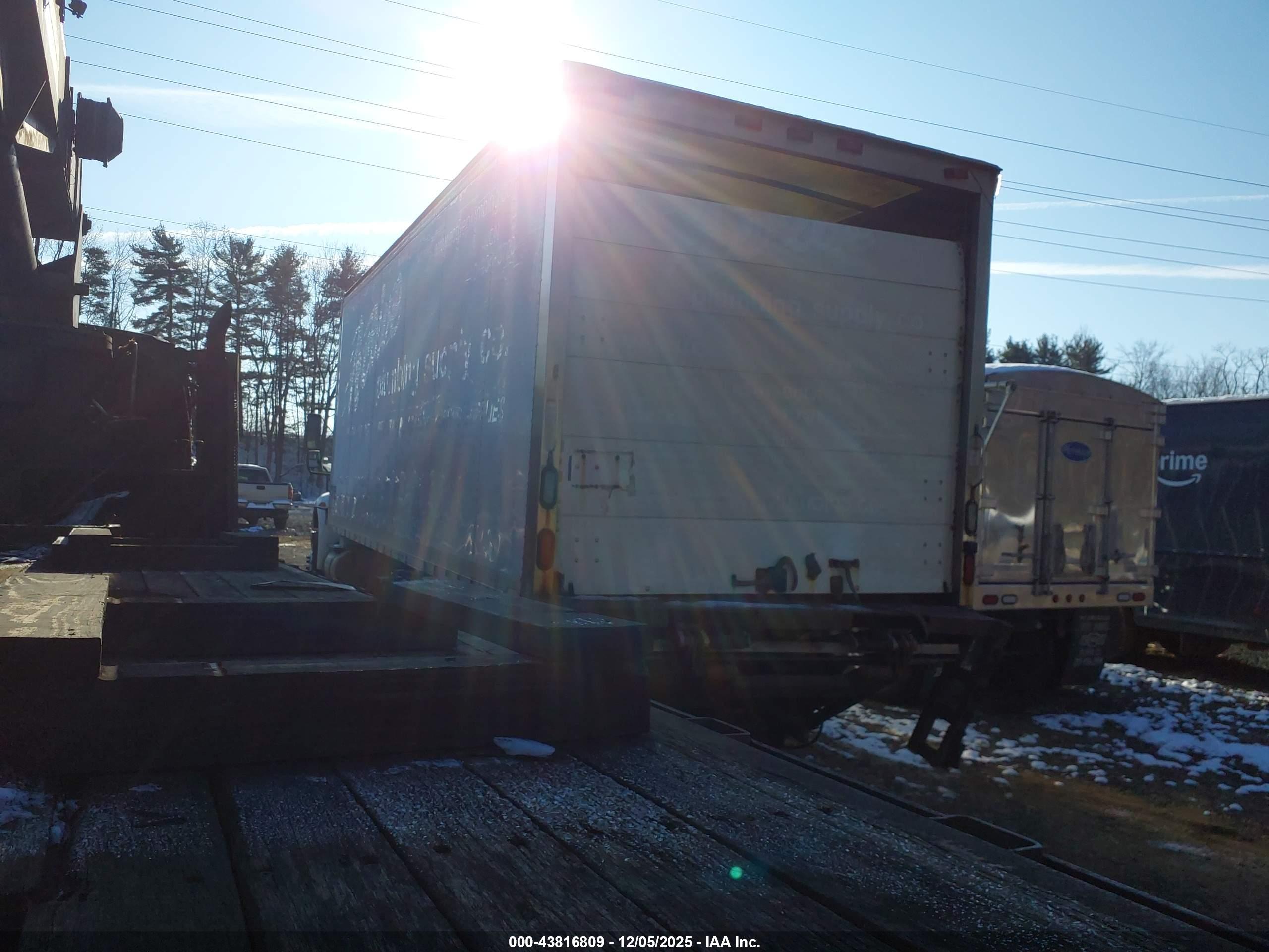 INTERNATIONAL 4000 image 3