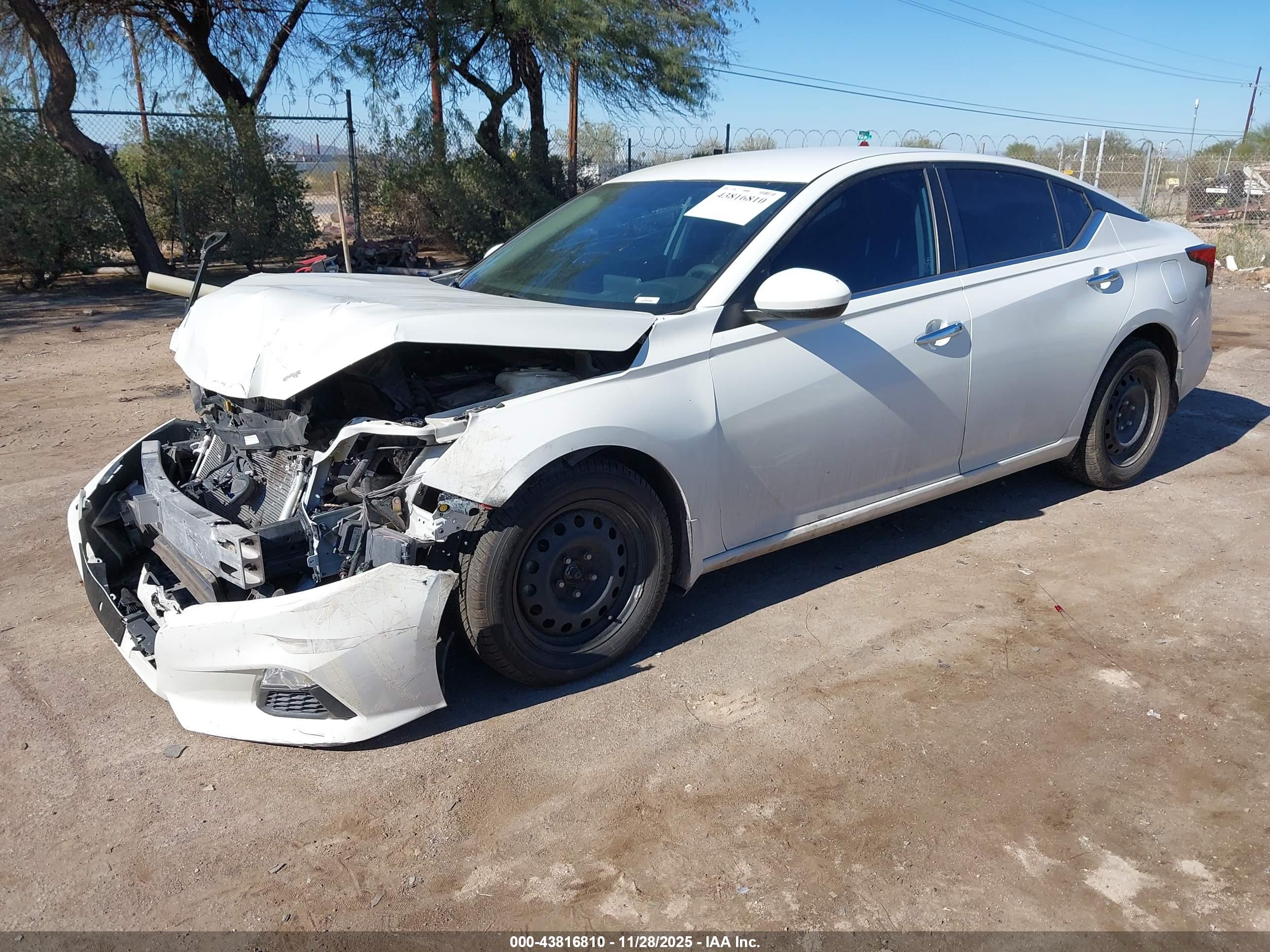 NISSAN ALTIMA image 2