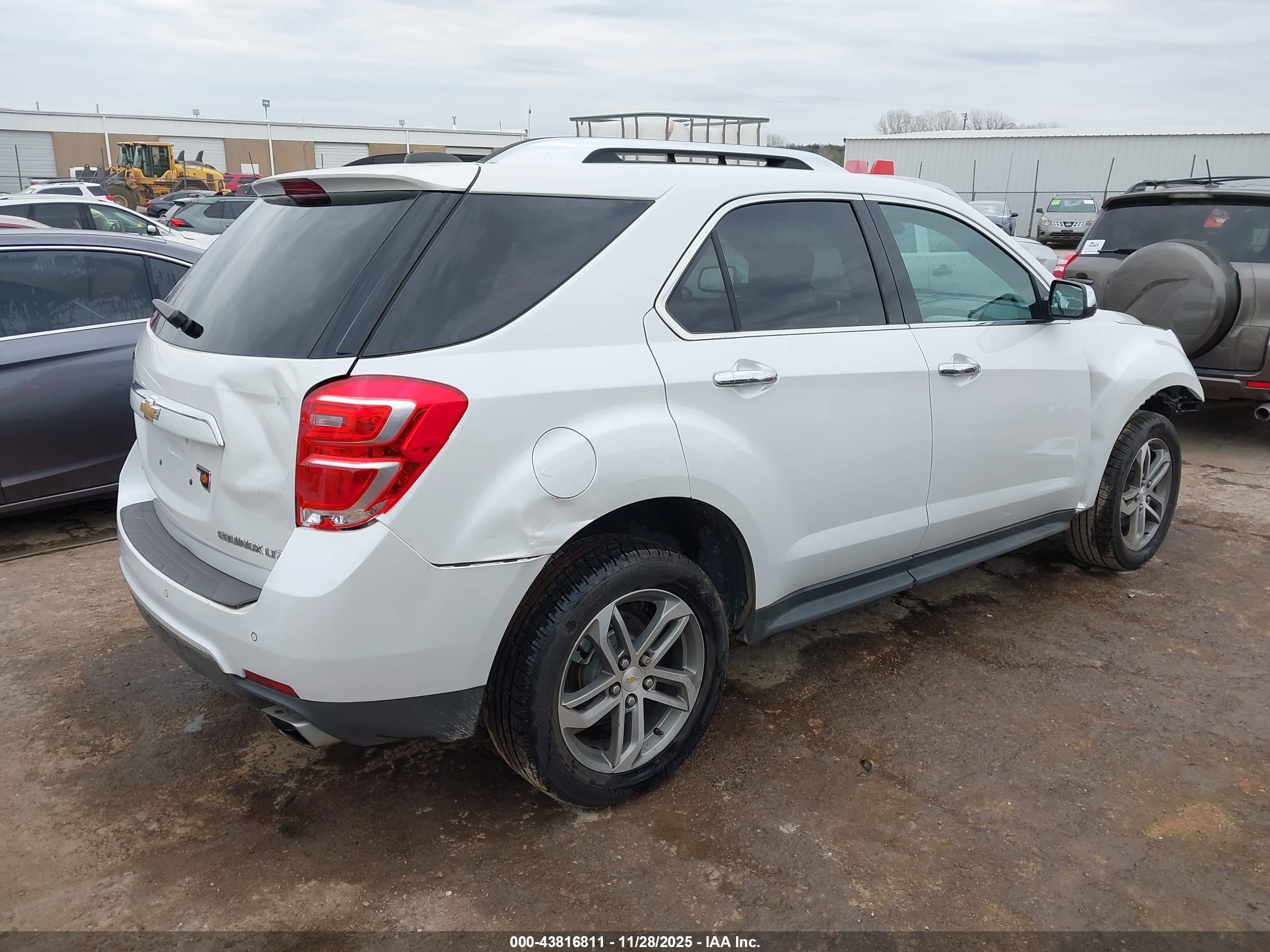 CHEVROLET EQUINOX image 4