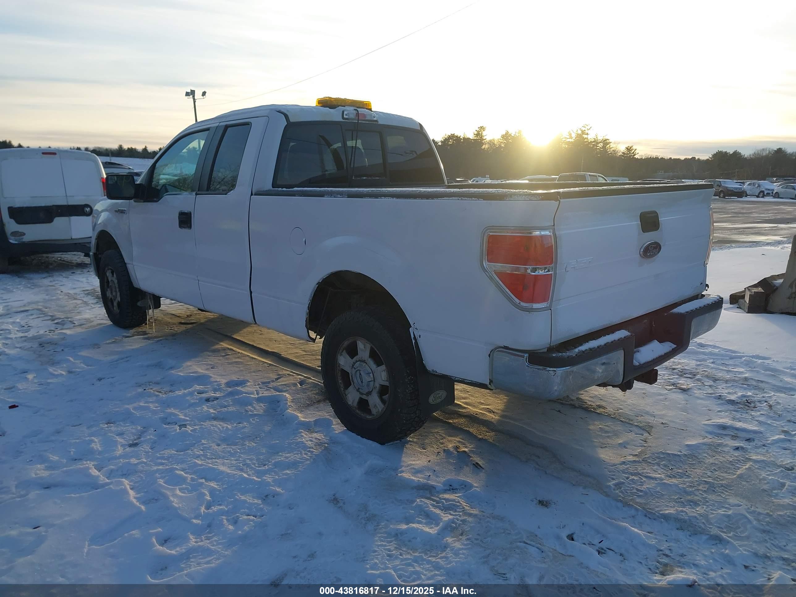 FORD F-150 image 3