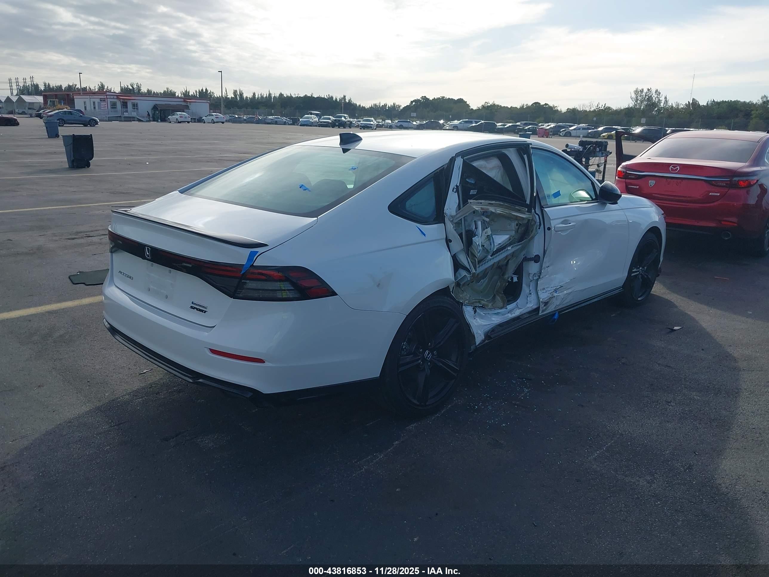 HONDA ACCORD image 4