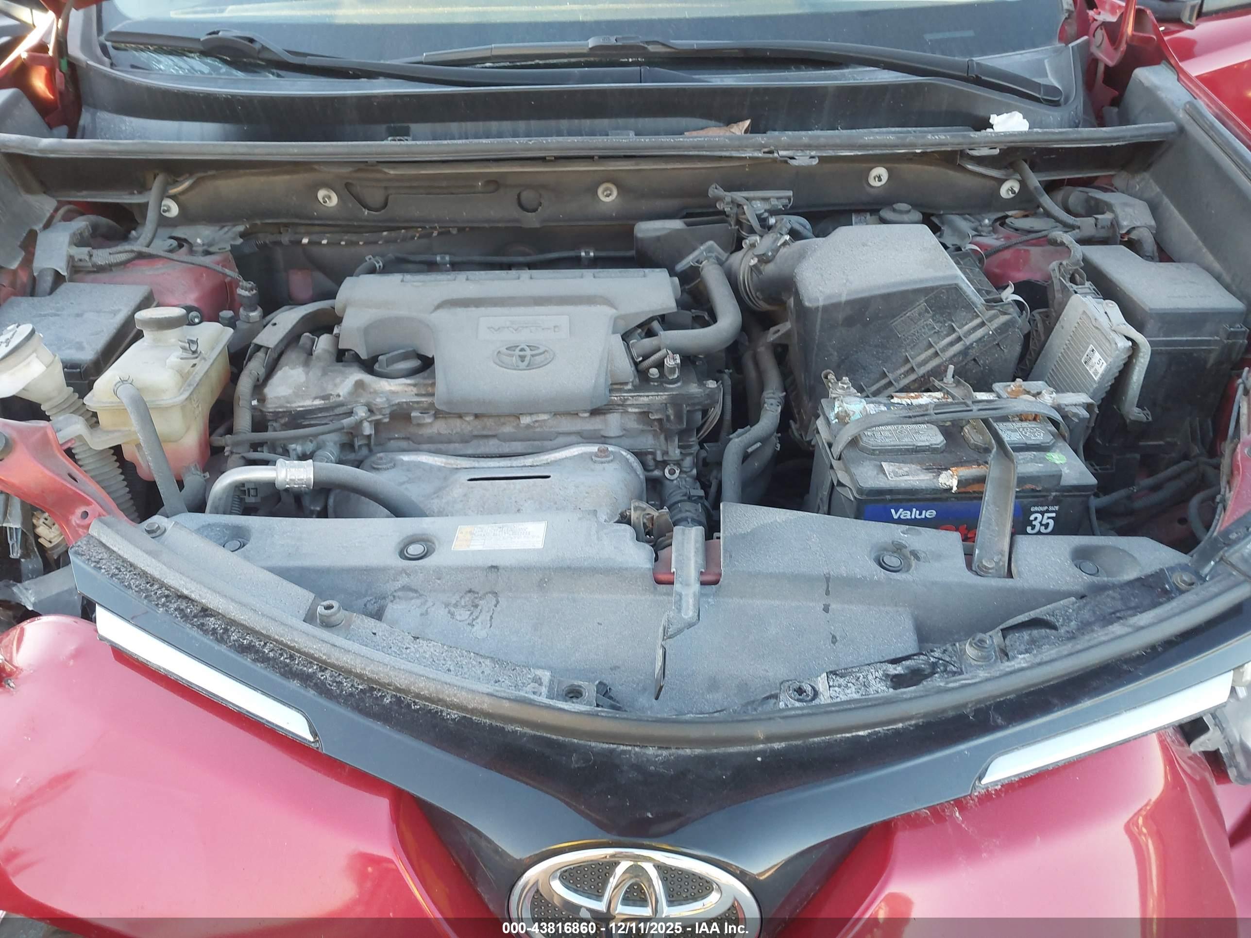 TOYOTA RAV4 image 10