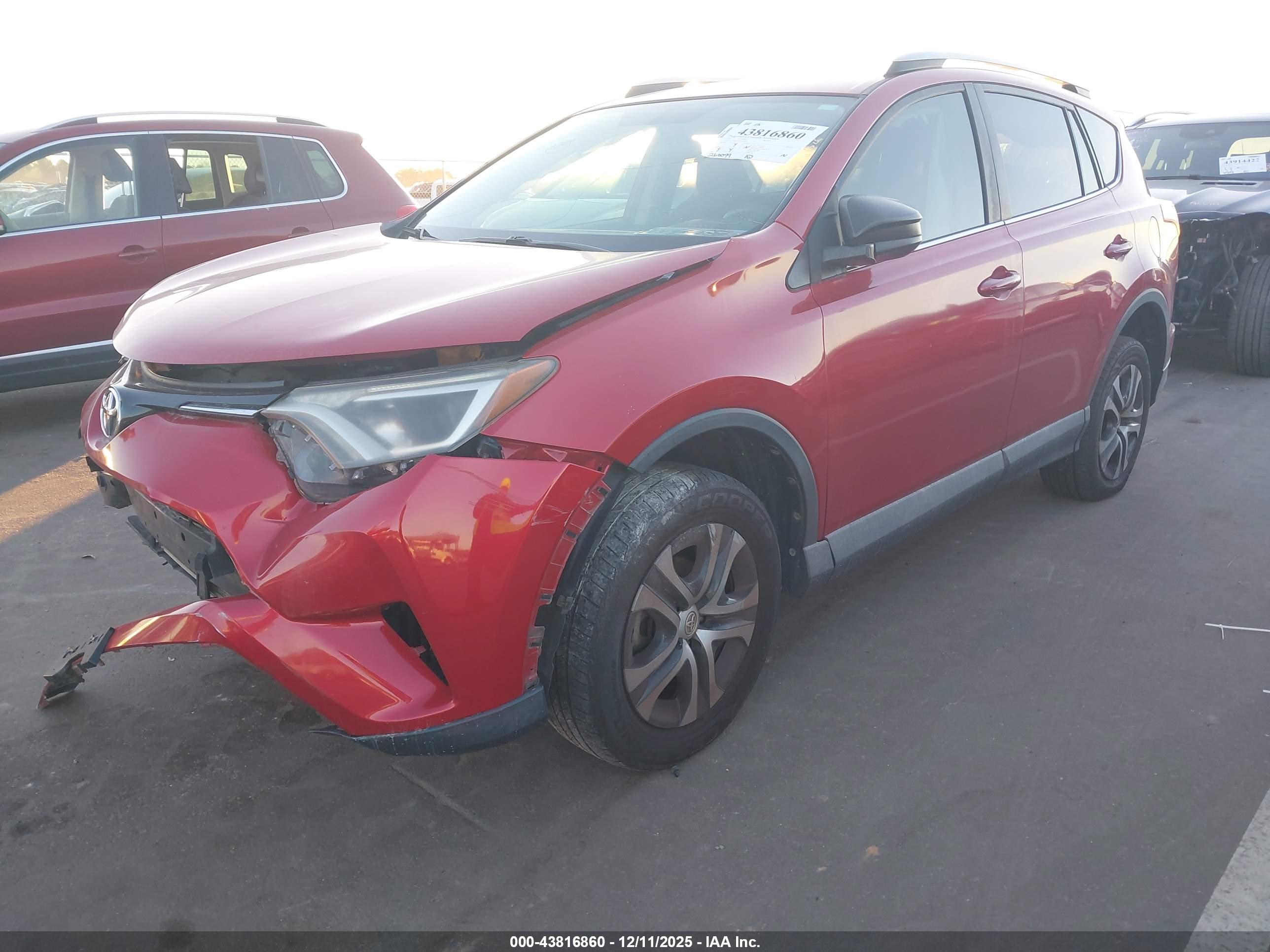 TOYOTA RAV4 image 2