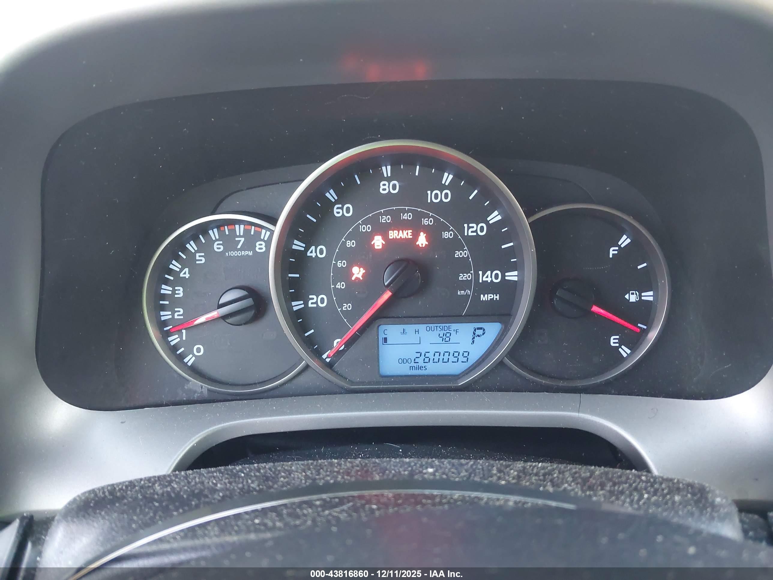 TOYOTA RAV4 image 7