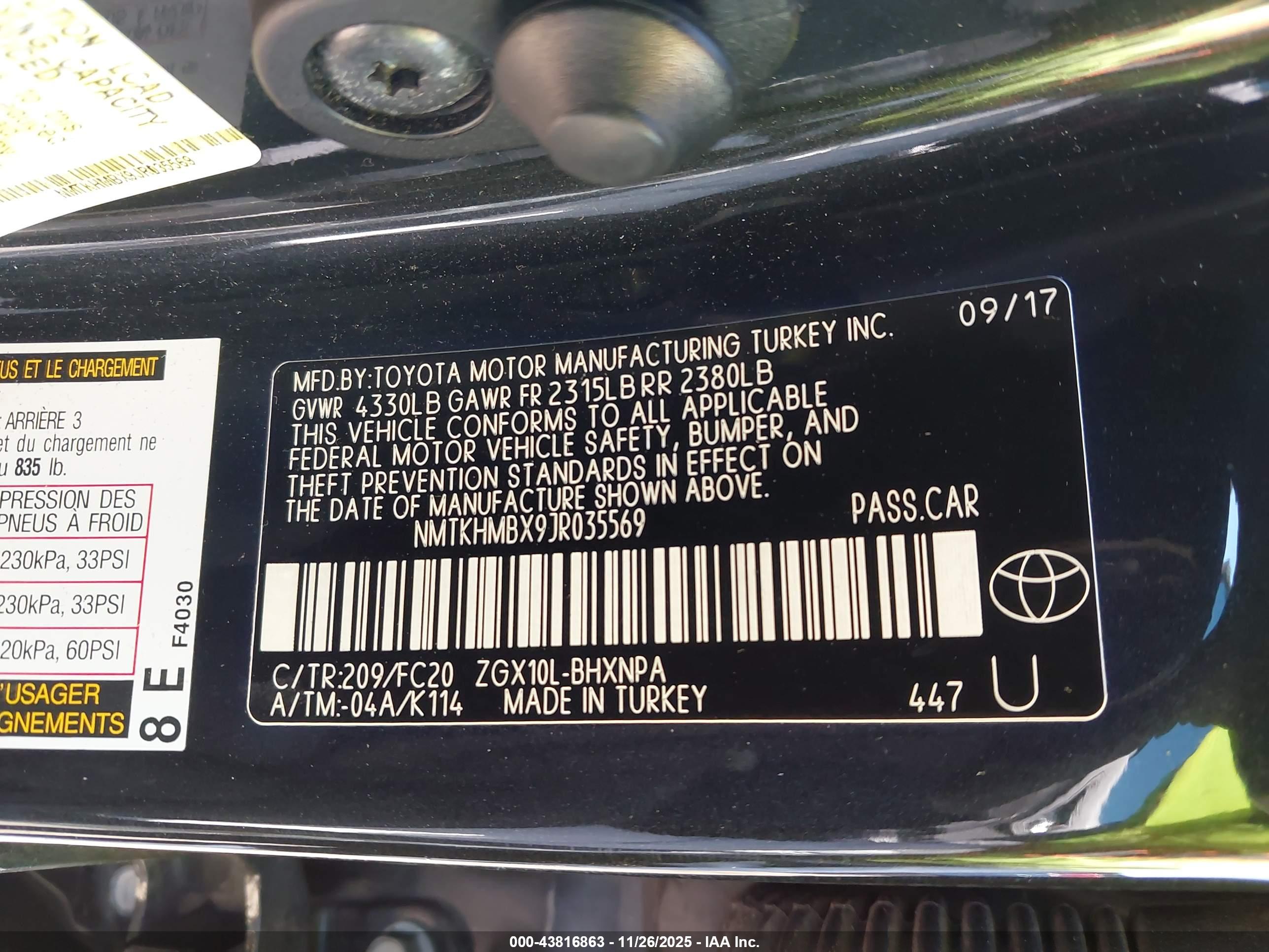 TOYOTA C-HR image 9