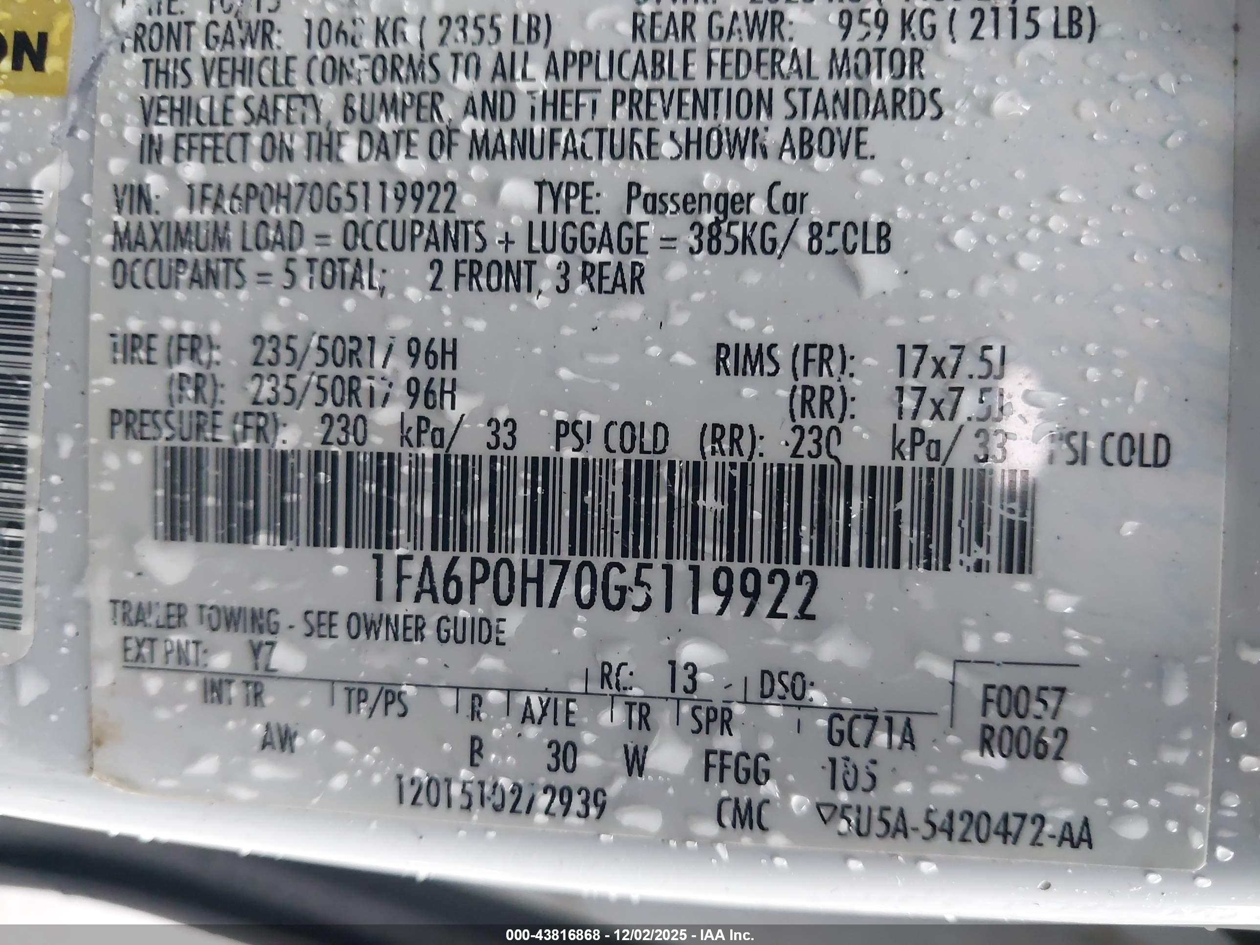 FORD FUSION image 9