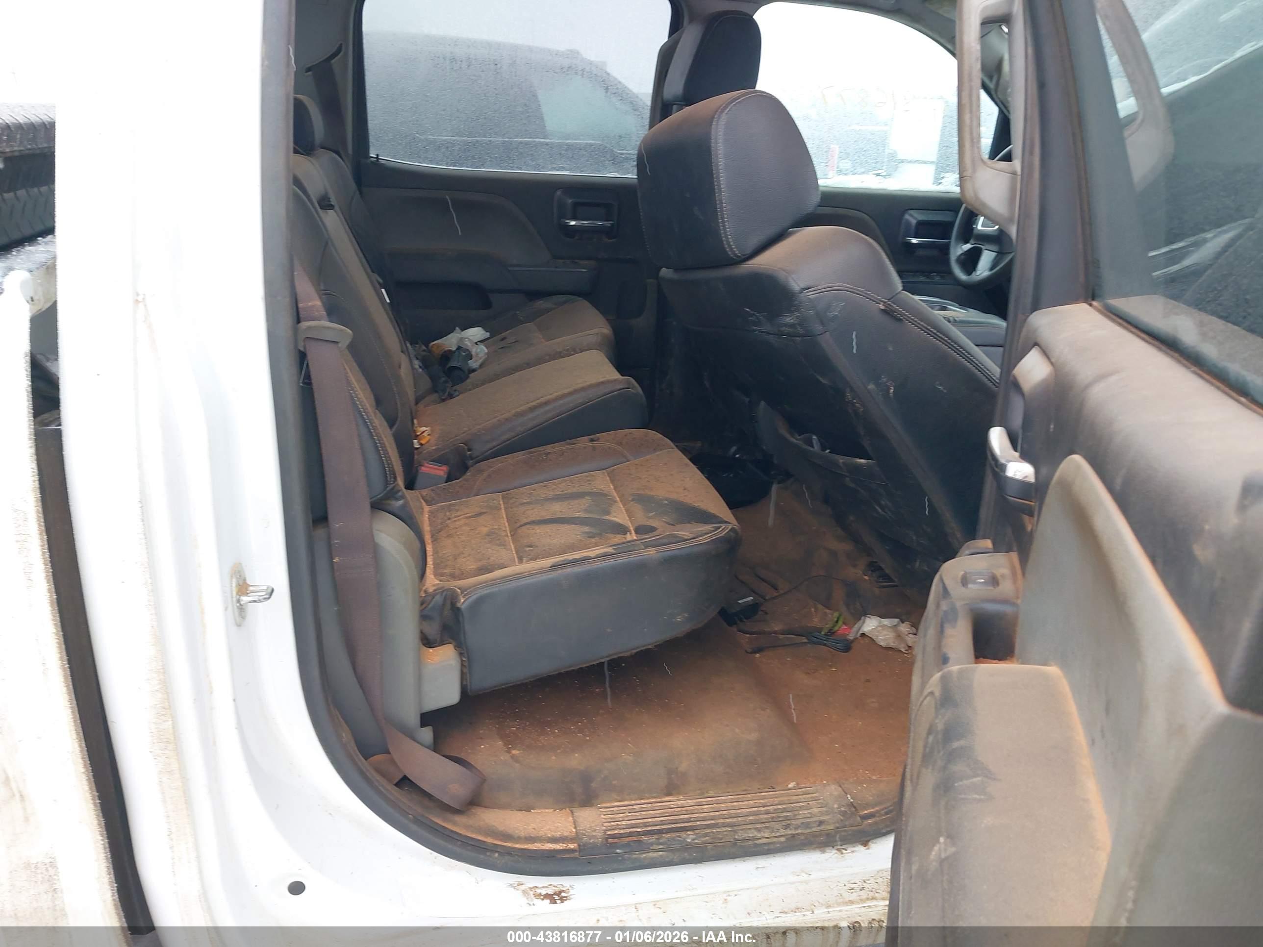 GMC SIERRA image 8