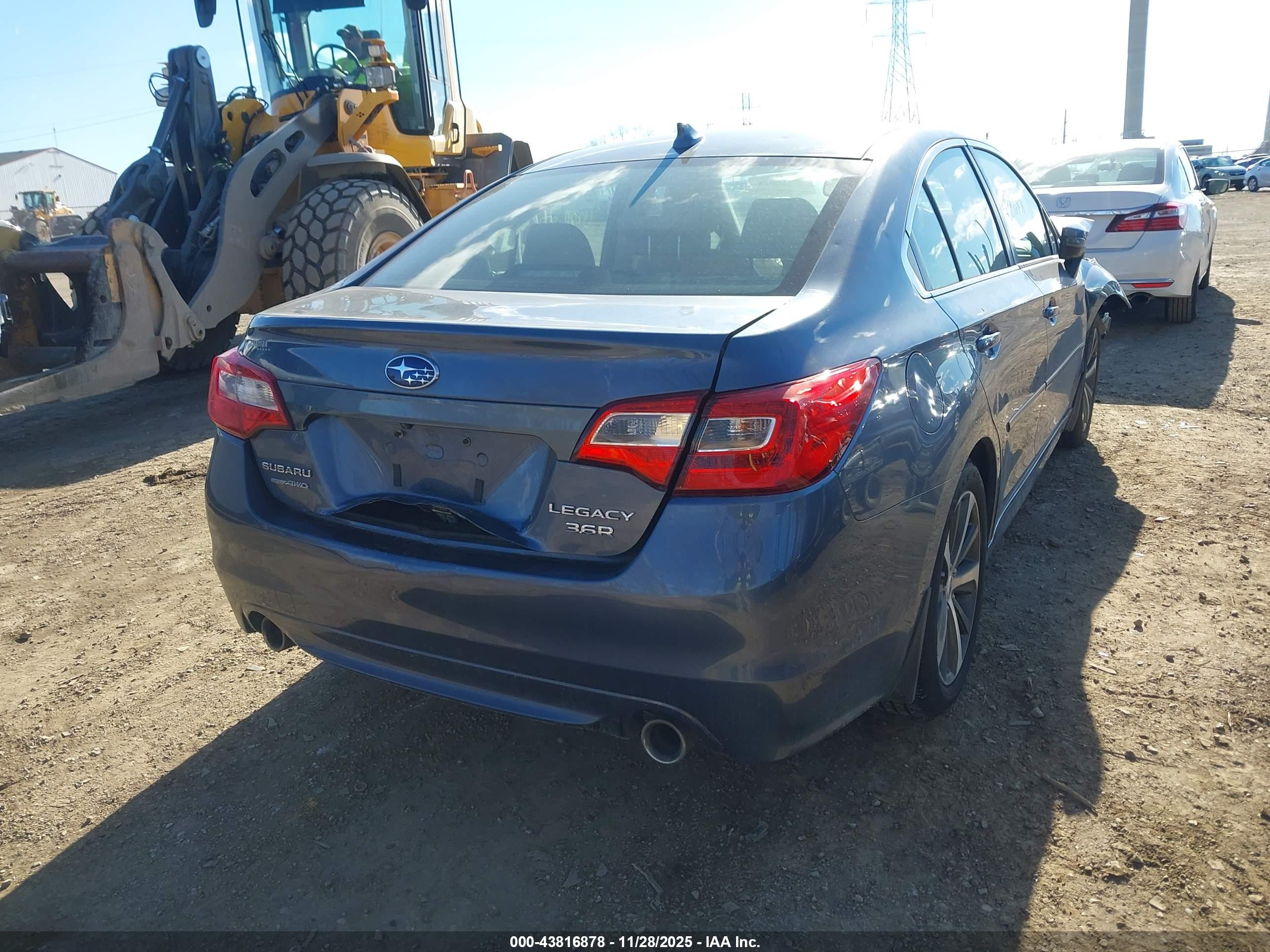 SUBARU LEGACY image 4