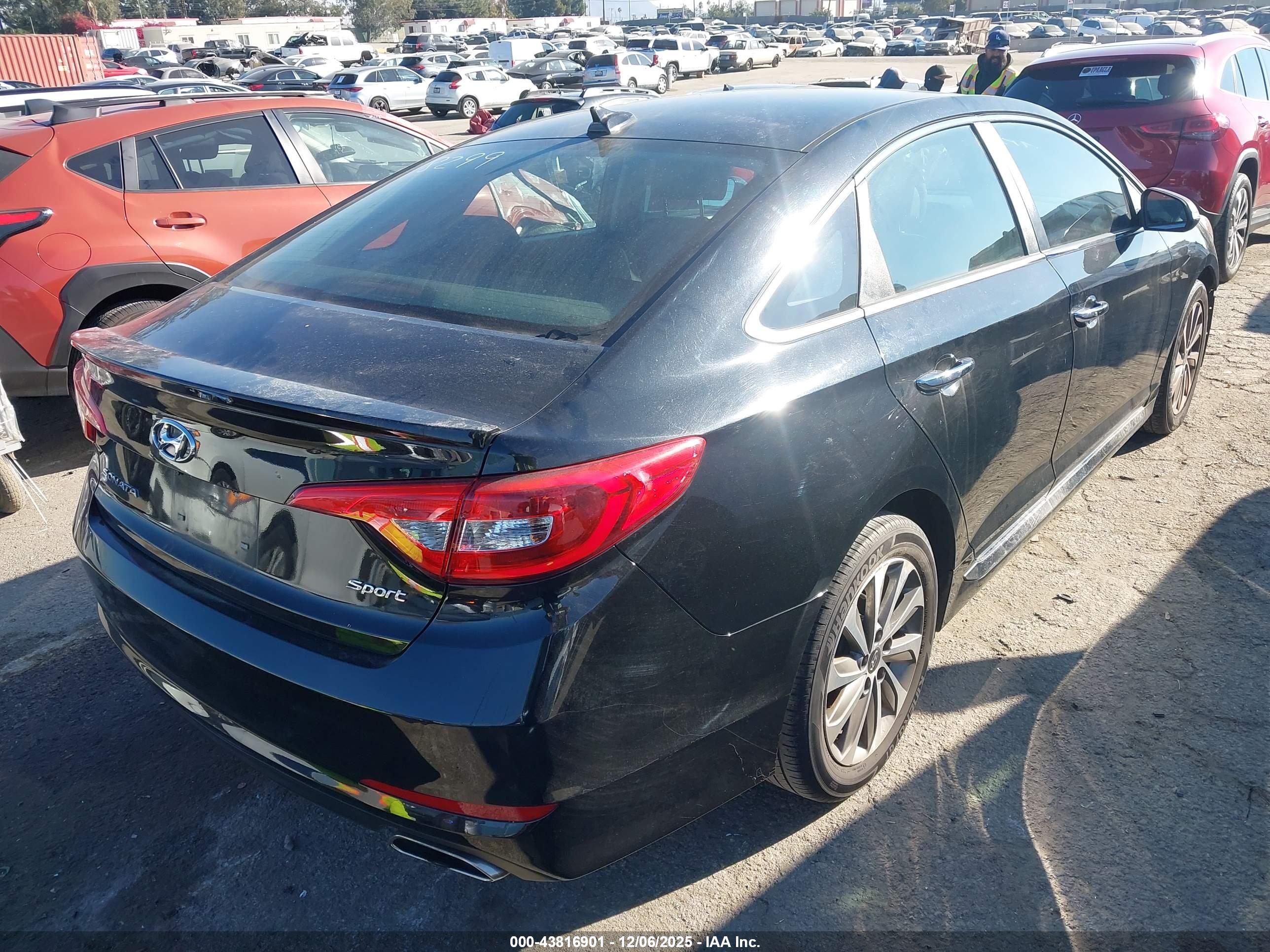 HYUNDAI SONATA image 4