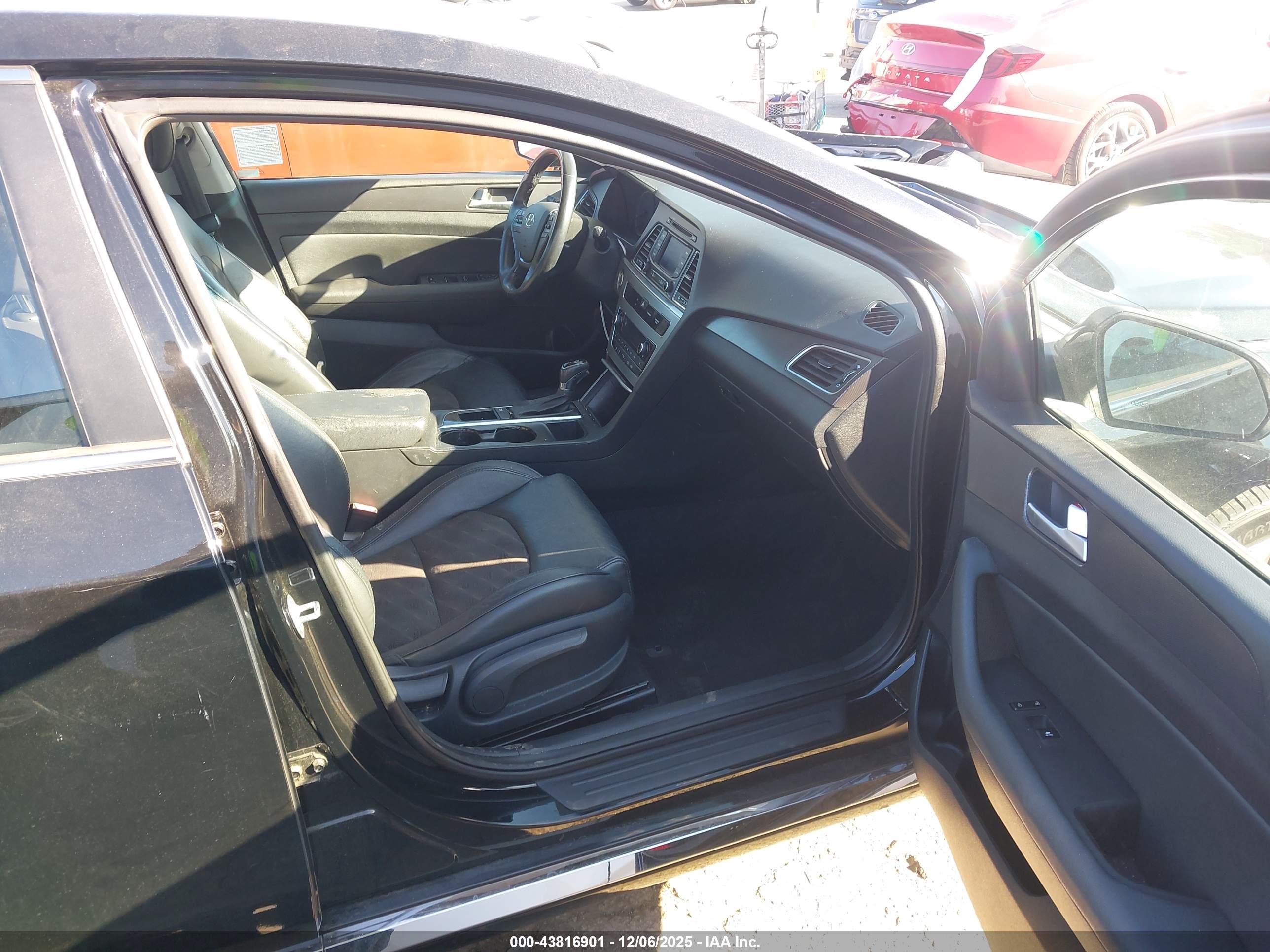 HYUNDAI SONATA image 5