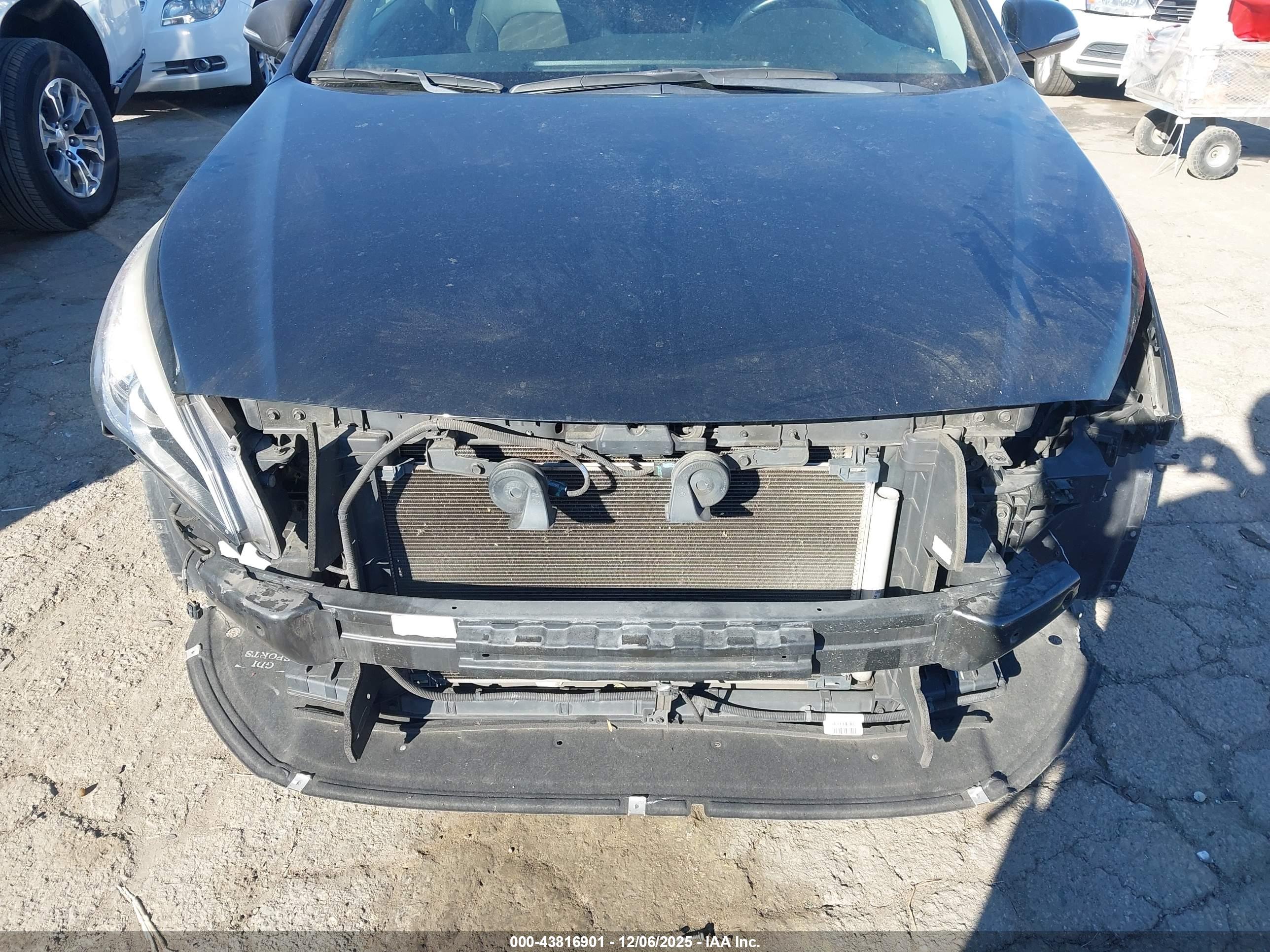 HYUNDAI SONATA image 6