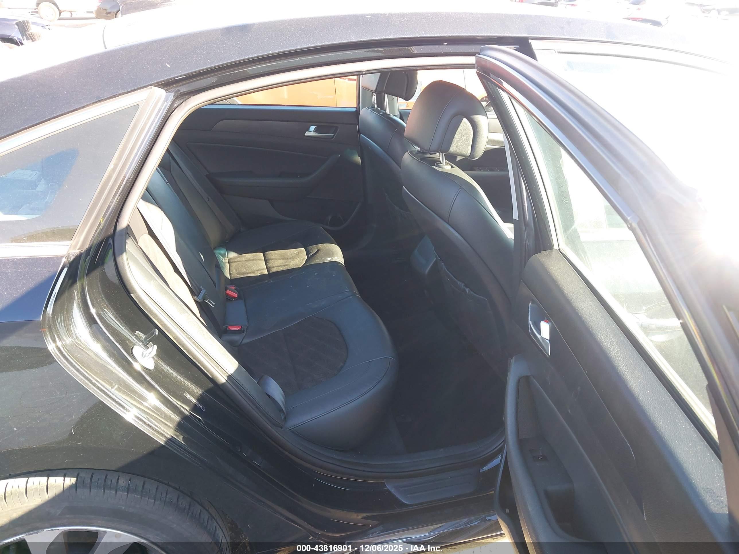 HYUNDAI SONATA image 8