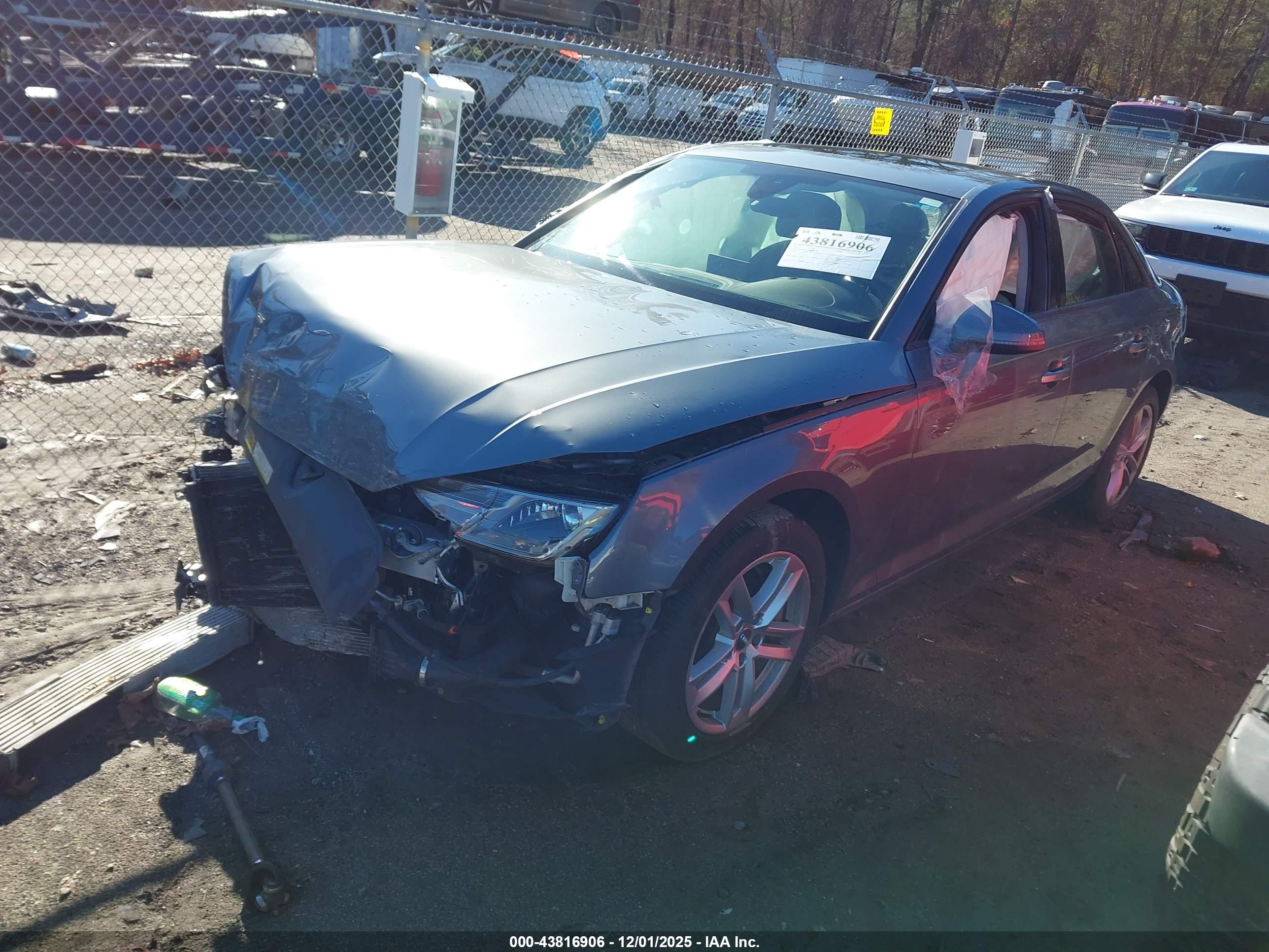 AUDI A4 image 2