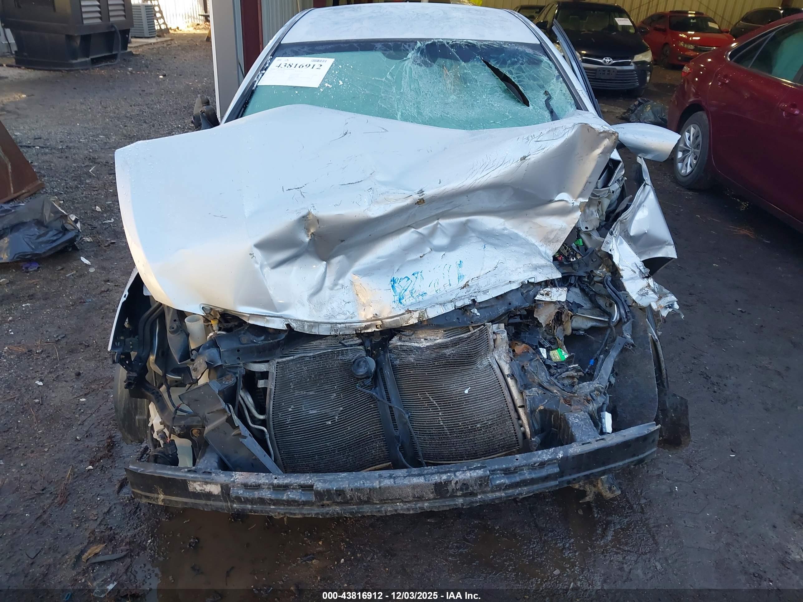 HYUNDAI SONATA image 10