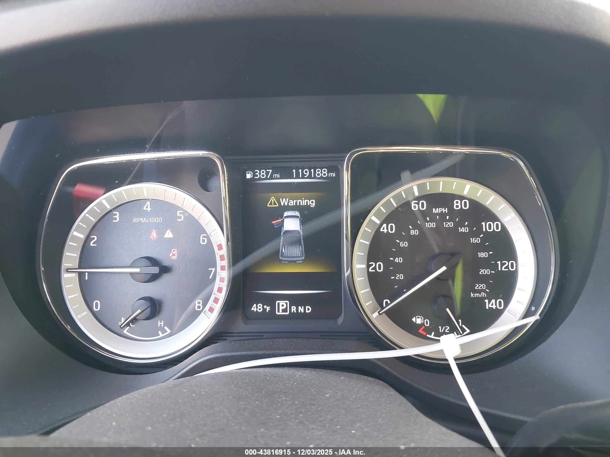 NISSAN TITAN image 7