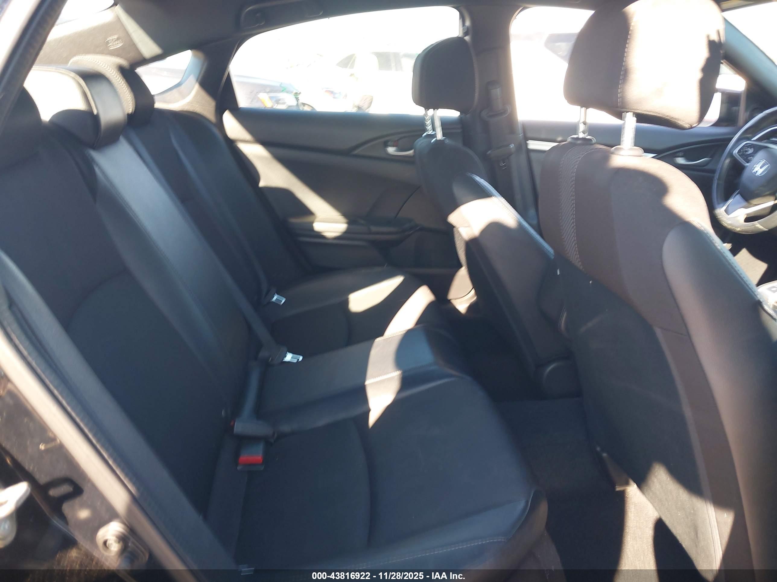 HONDA CIVIC image 8