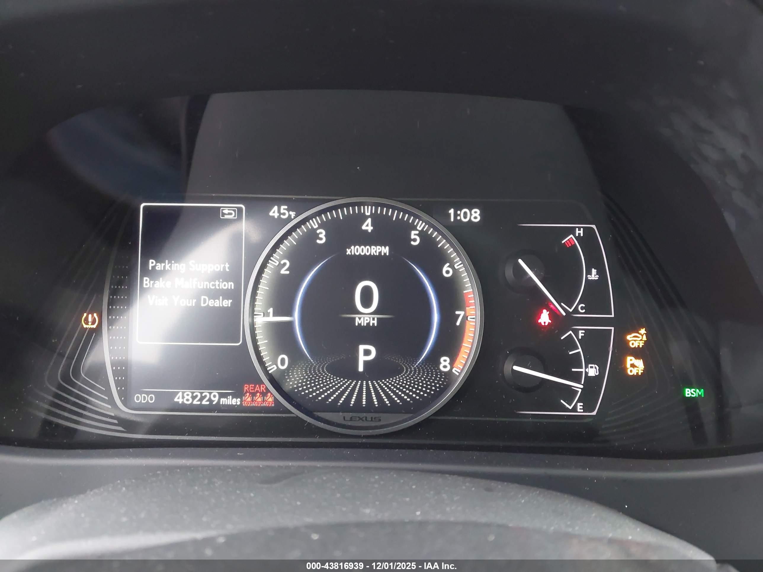 LEXUS UX image 7