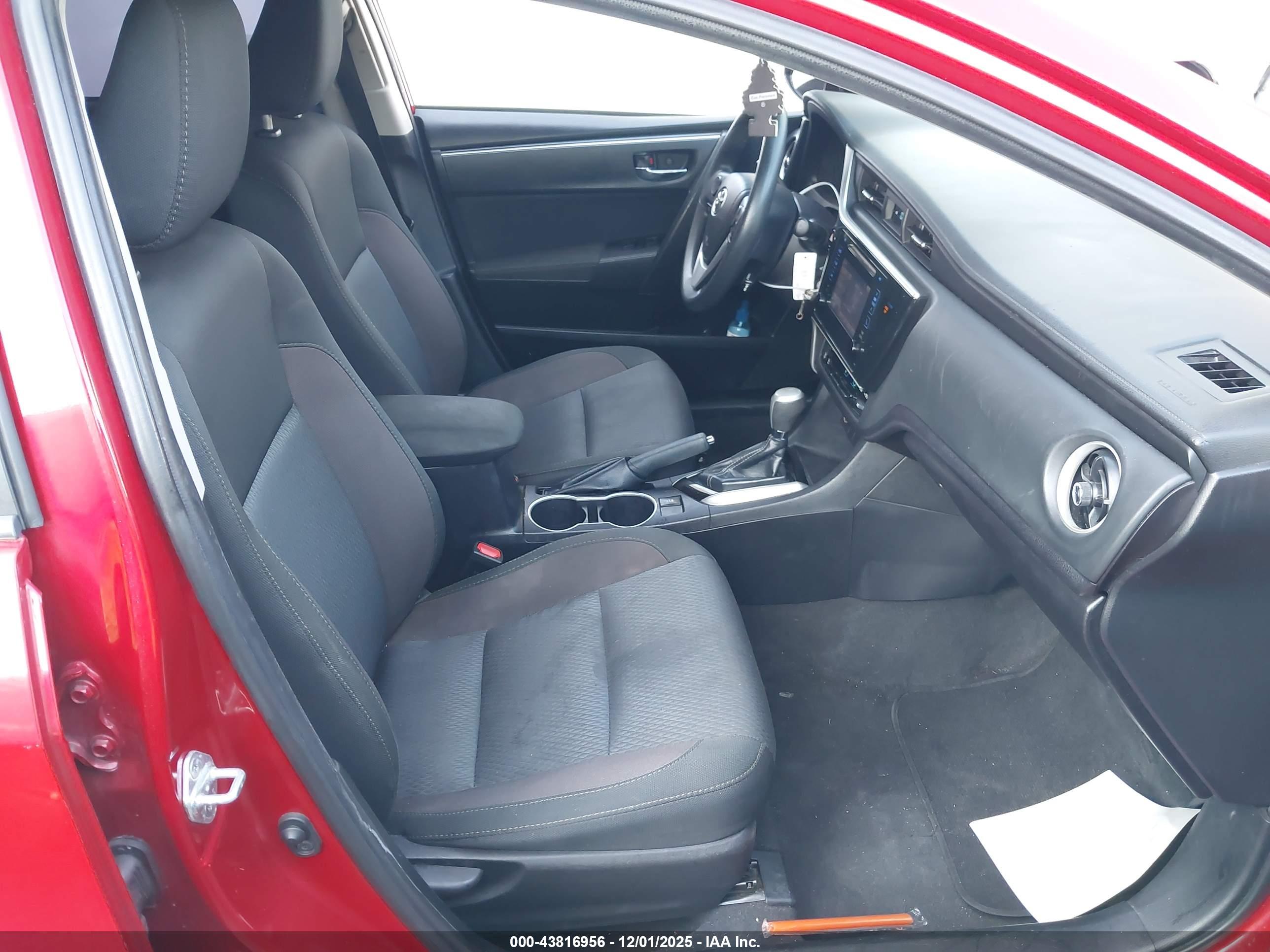 TOYOTA COROLLA image 5