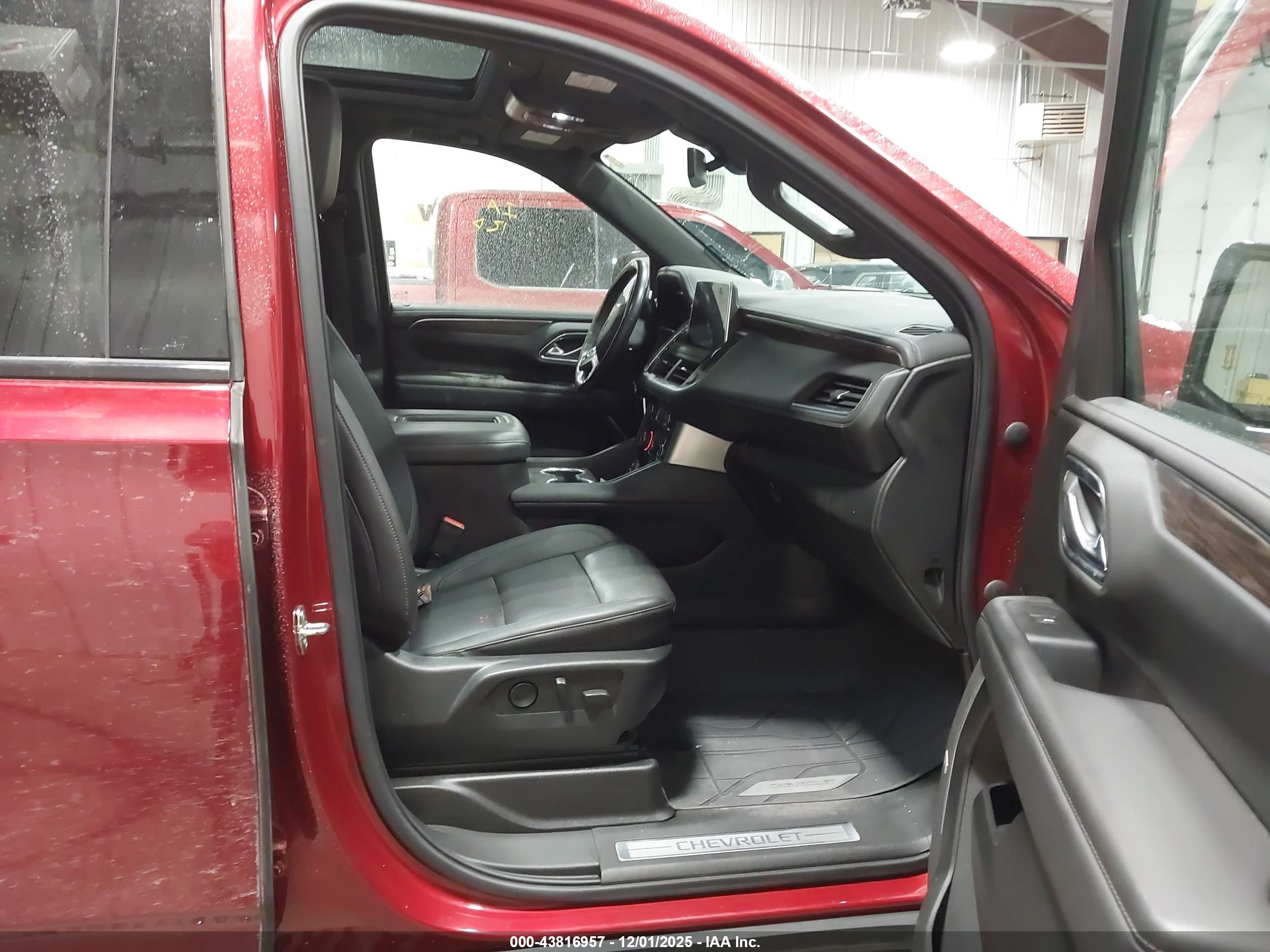 CHEVROLET TAHOE image 5