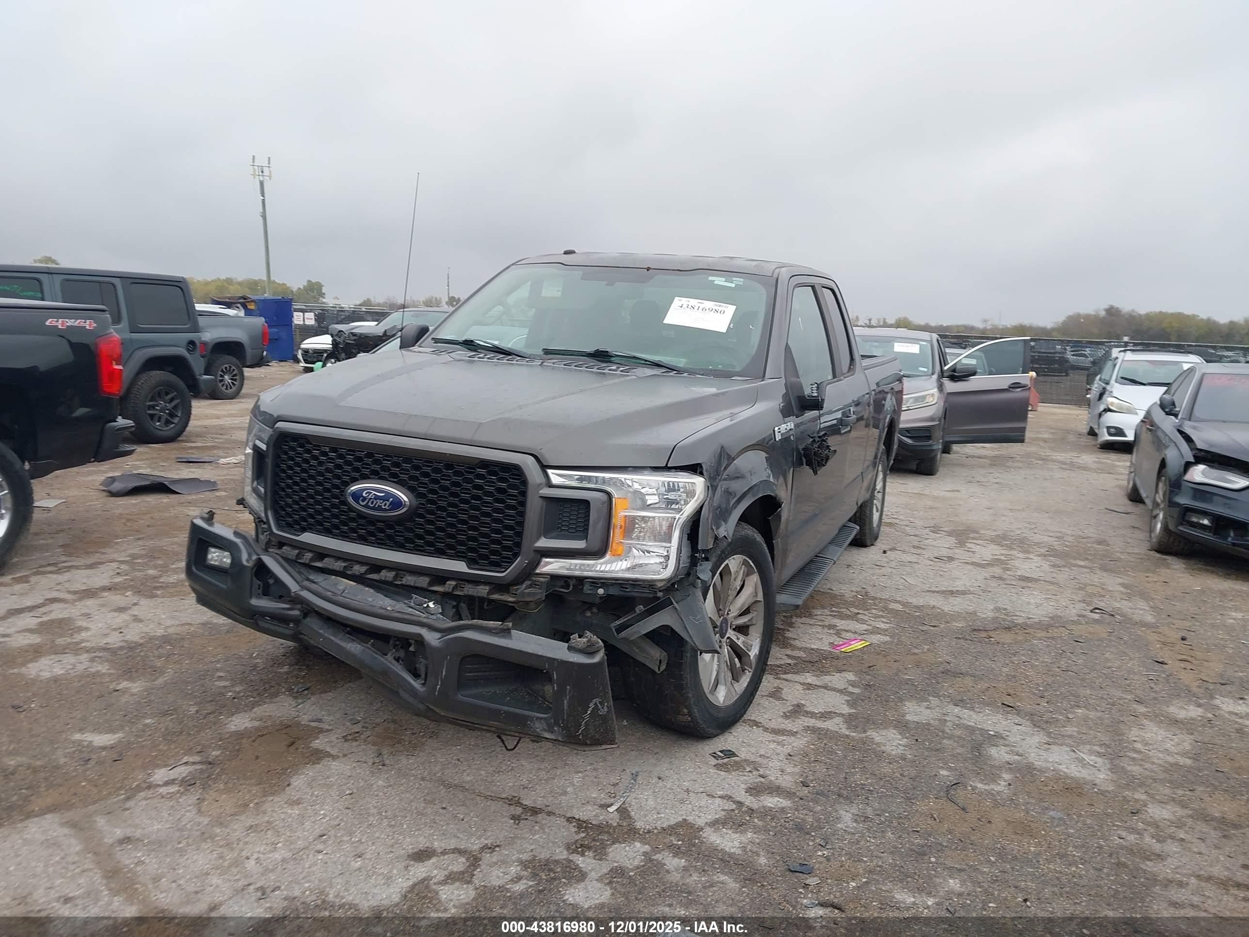 FORD F-150 image 2