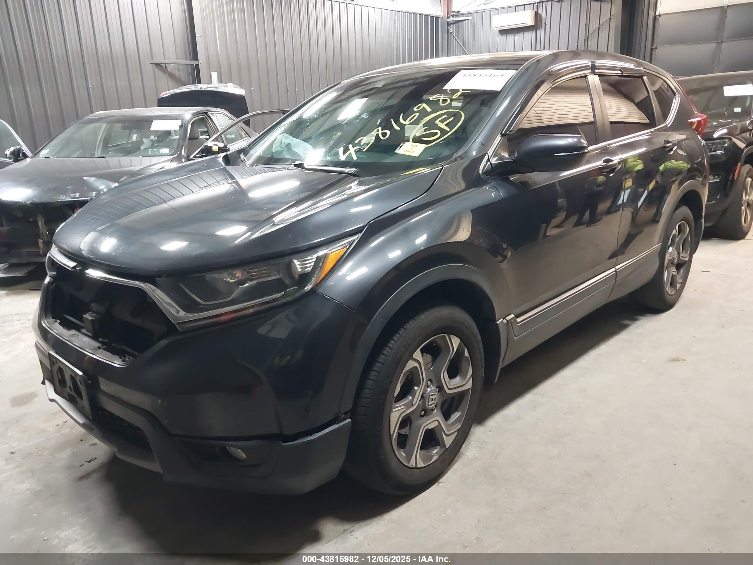 HONDA CR-V image 2