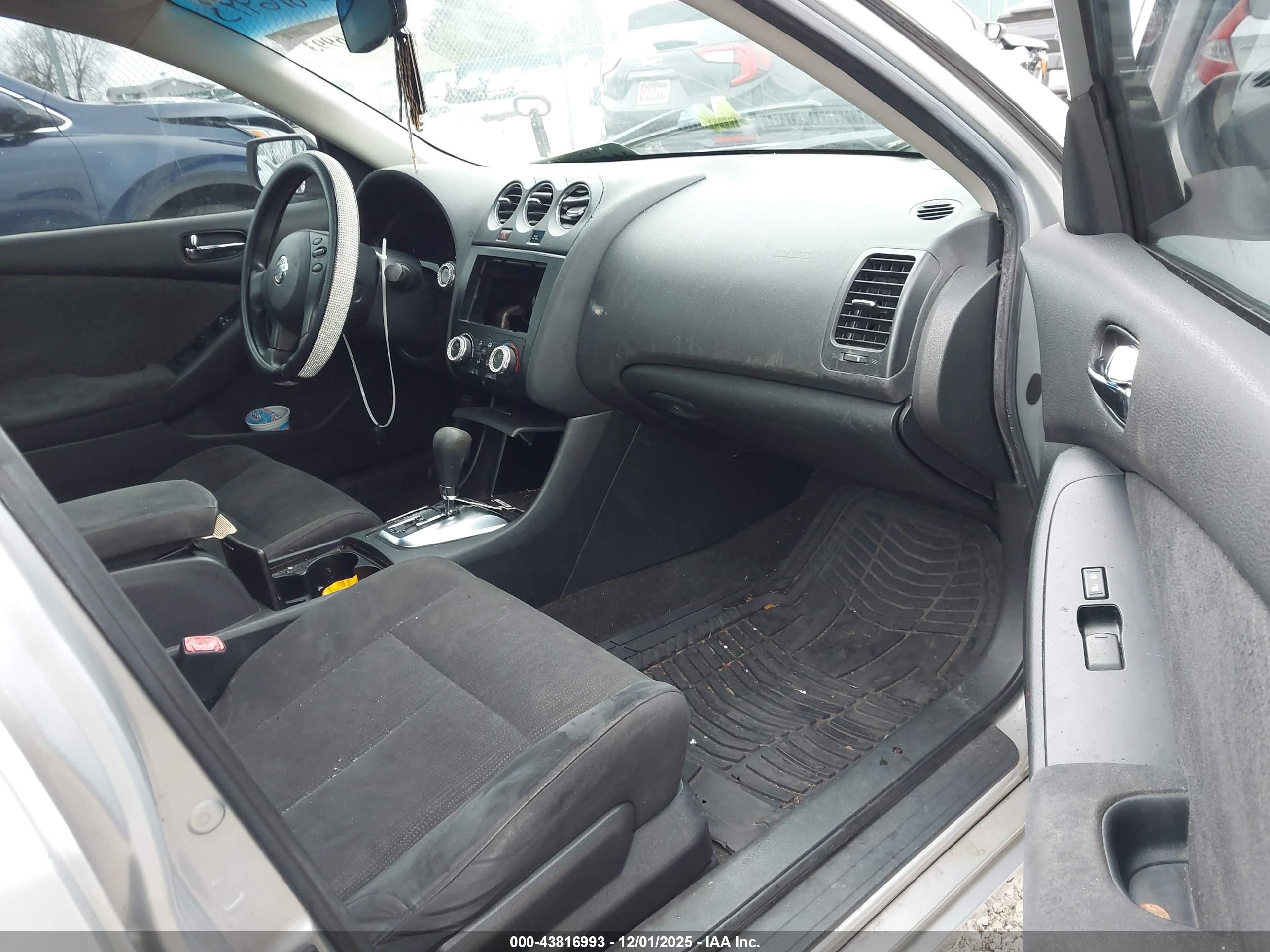NISSAN ALTIMA image 5
