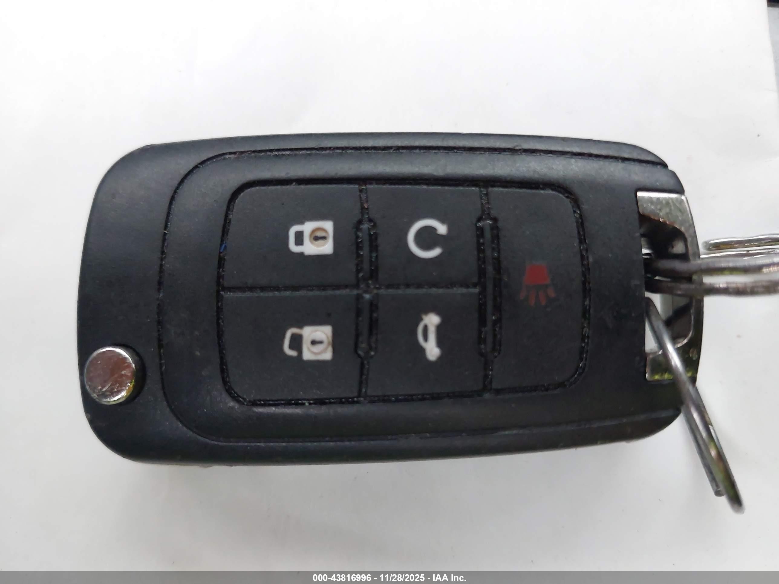 BUICK LACROSSE image 11