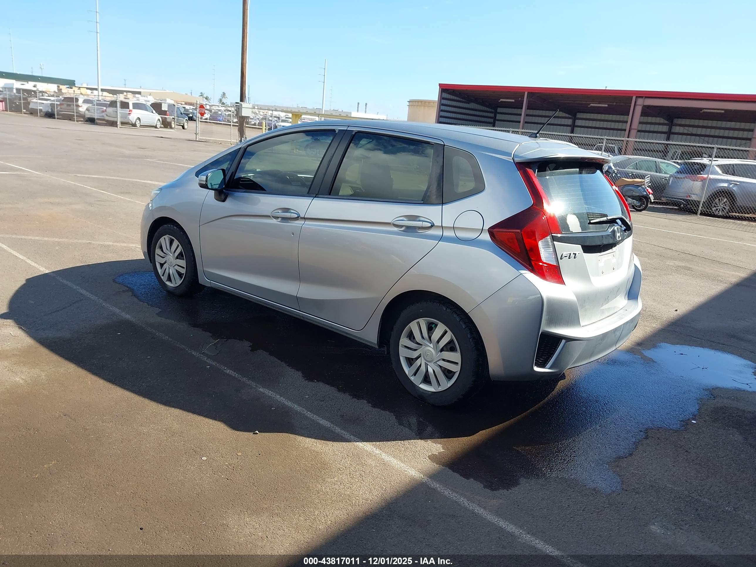 HONDA FIT image 3