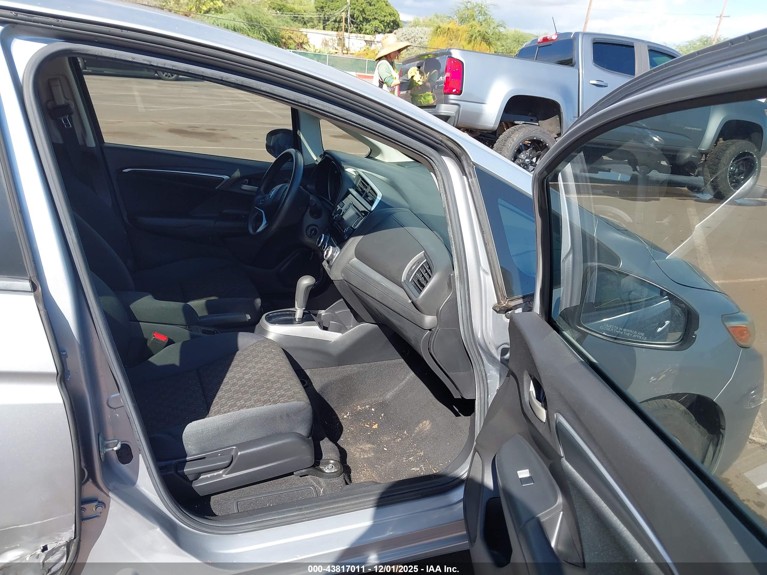 HONDA FIT image 5