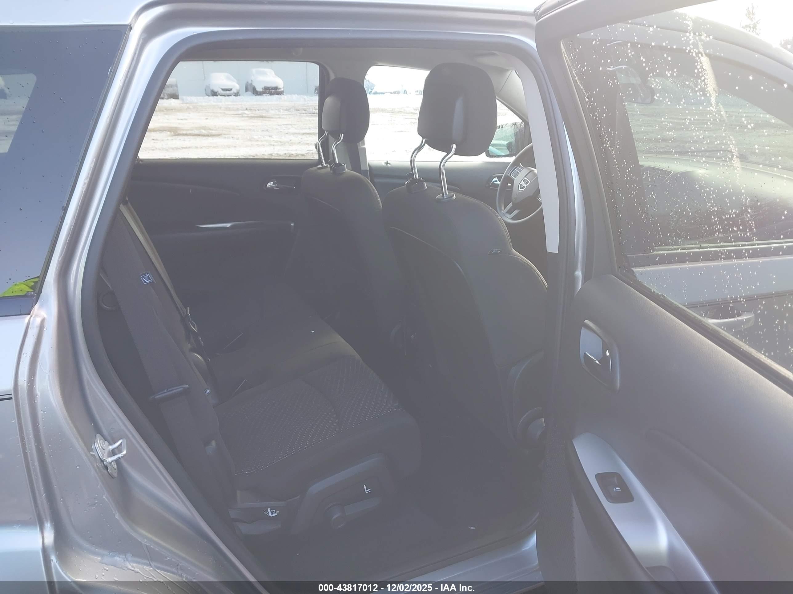 DODGE JOURNEY image 8