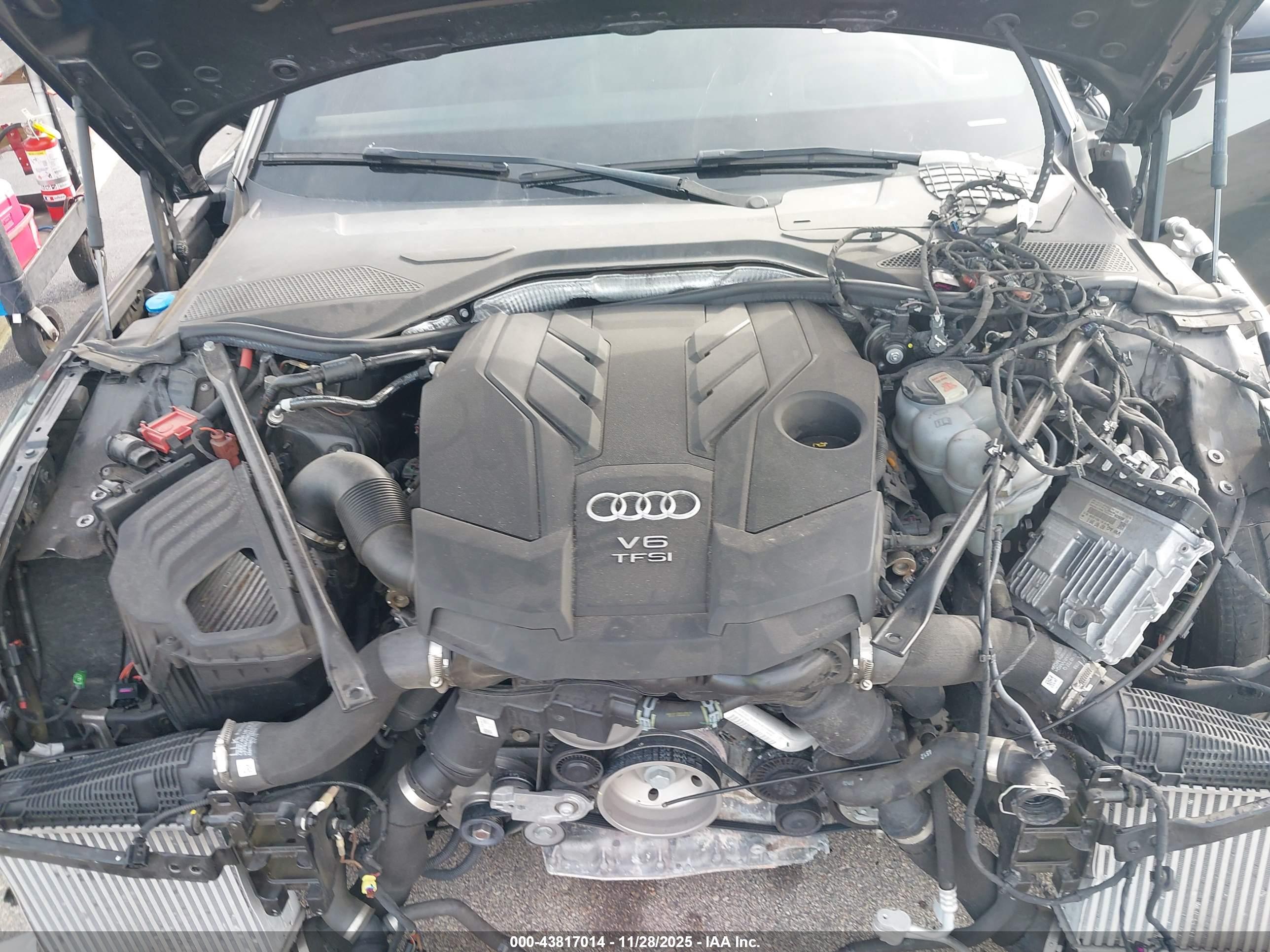 AUDI A8 image 10