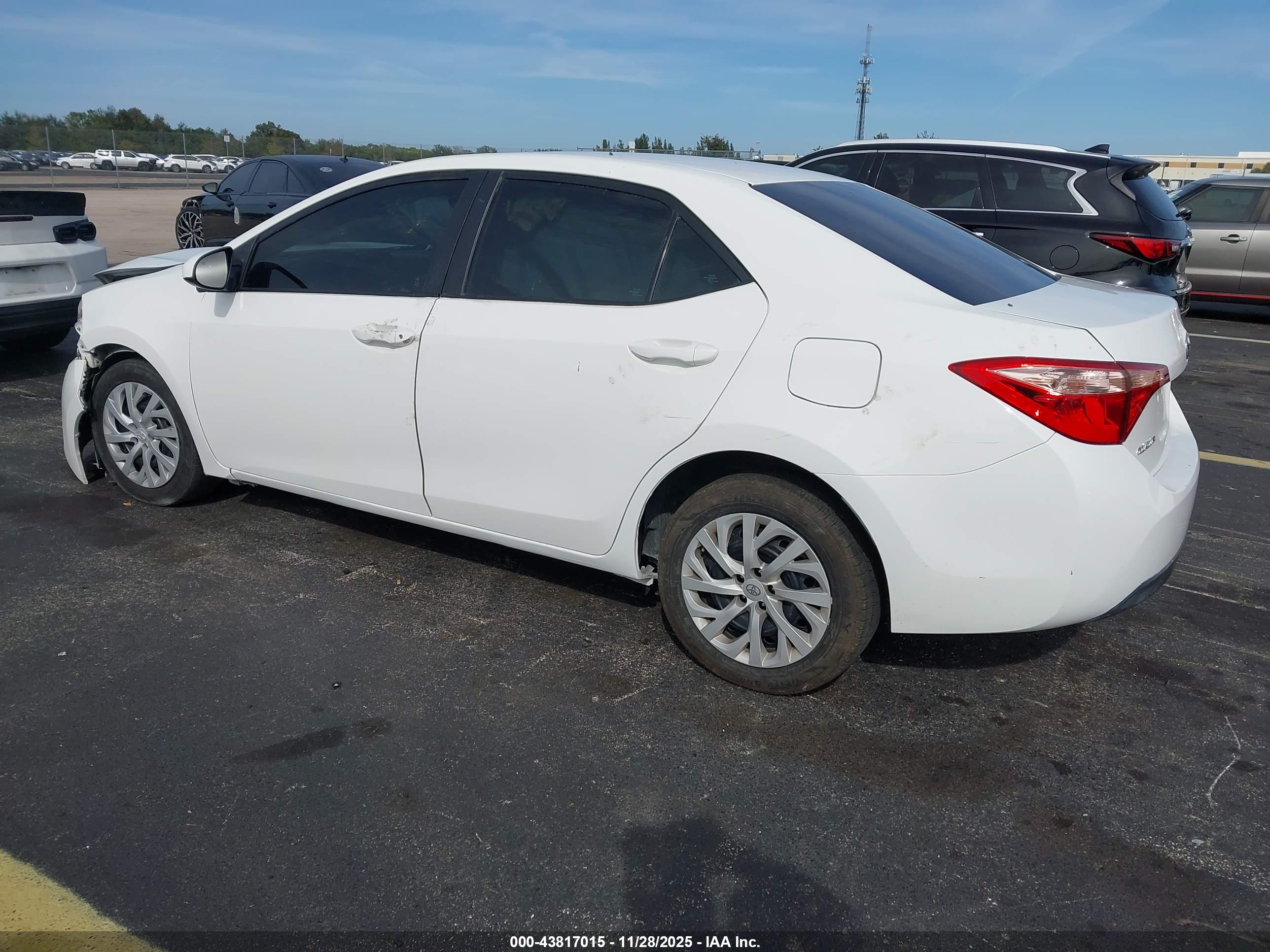 TOYOTA COROLLA image 3
