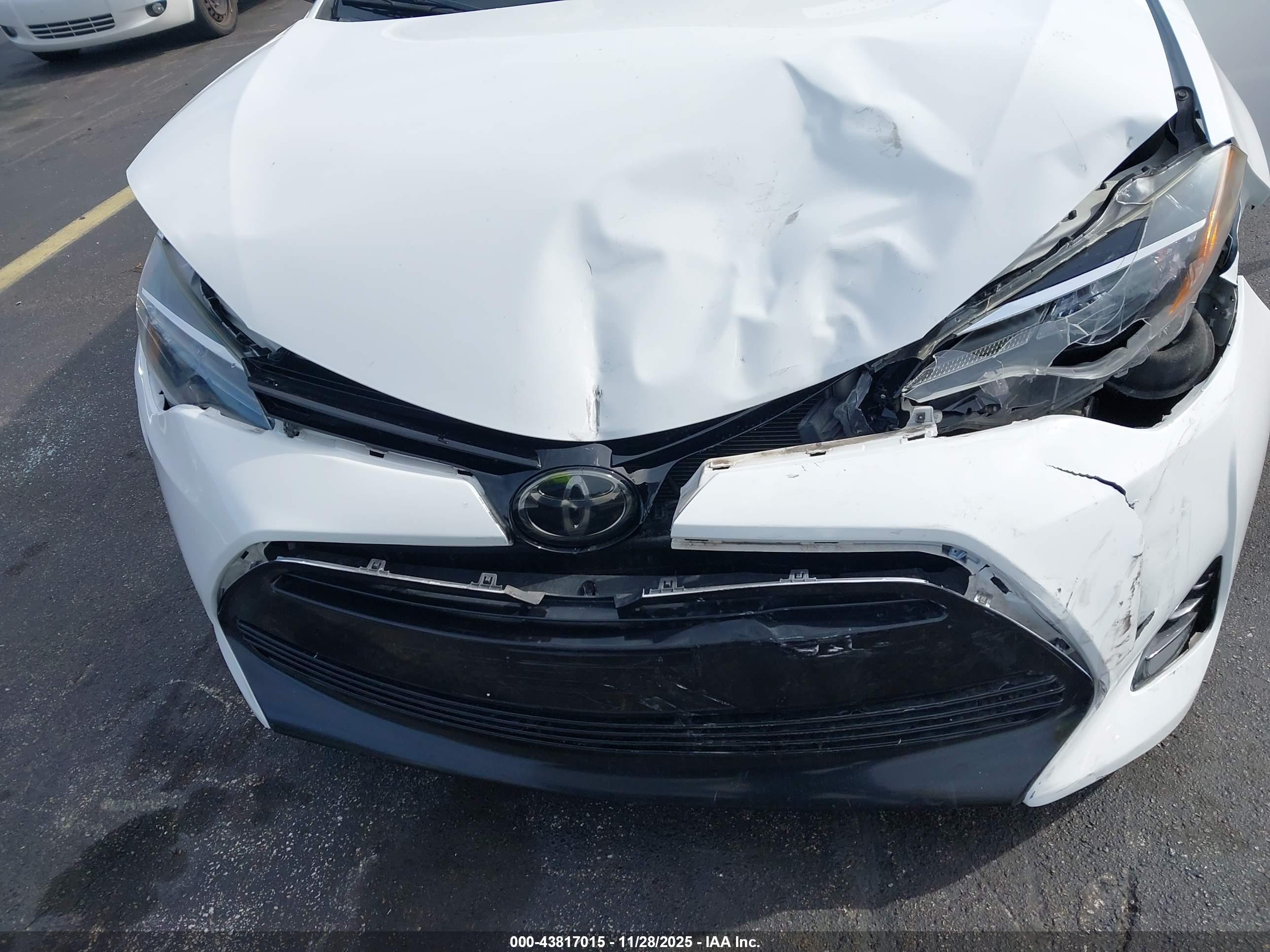 TOYOTA COROLLA image 6