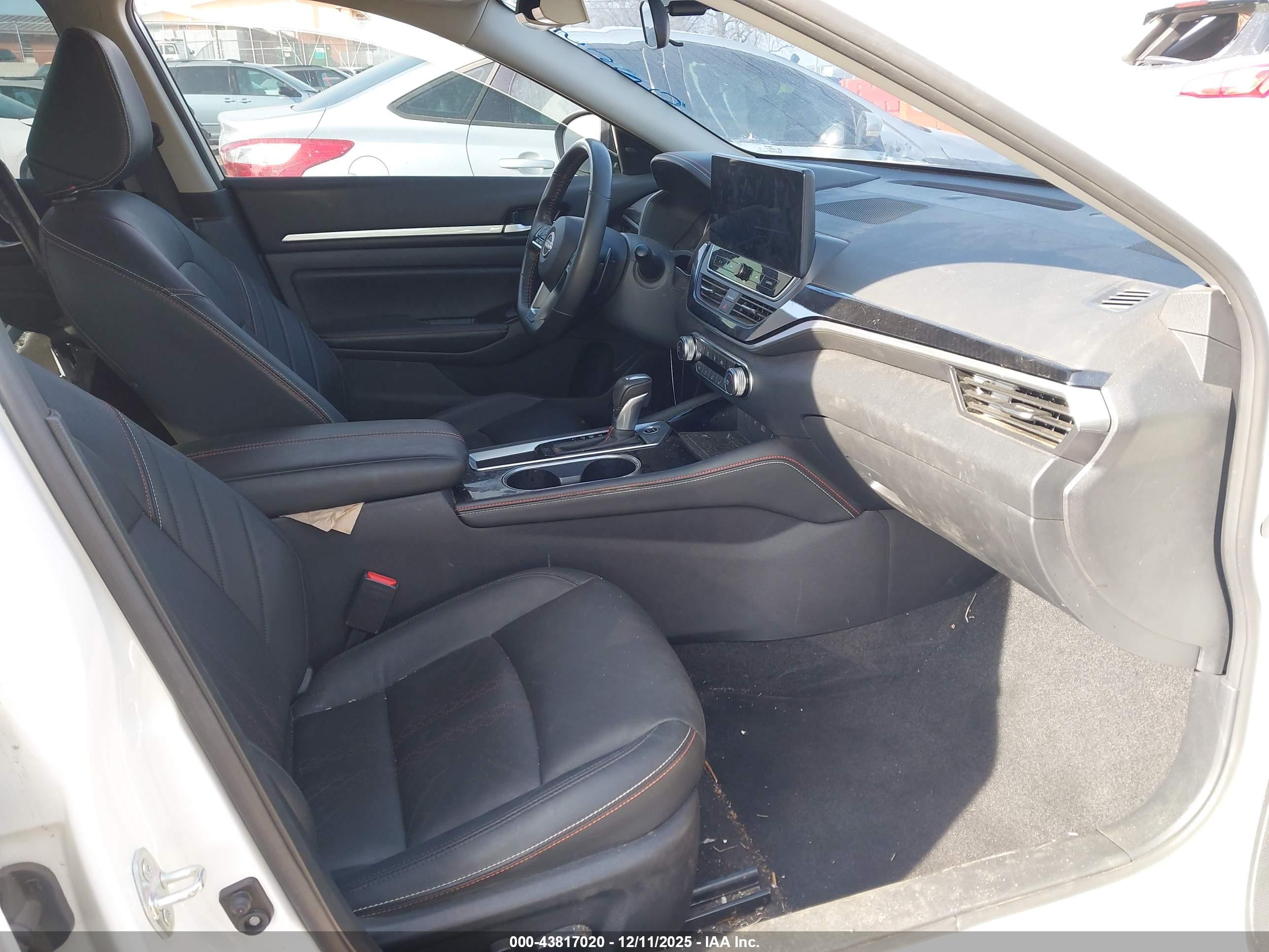 NISSAN ALTIMA image 5