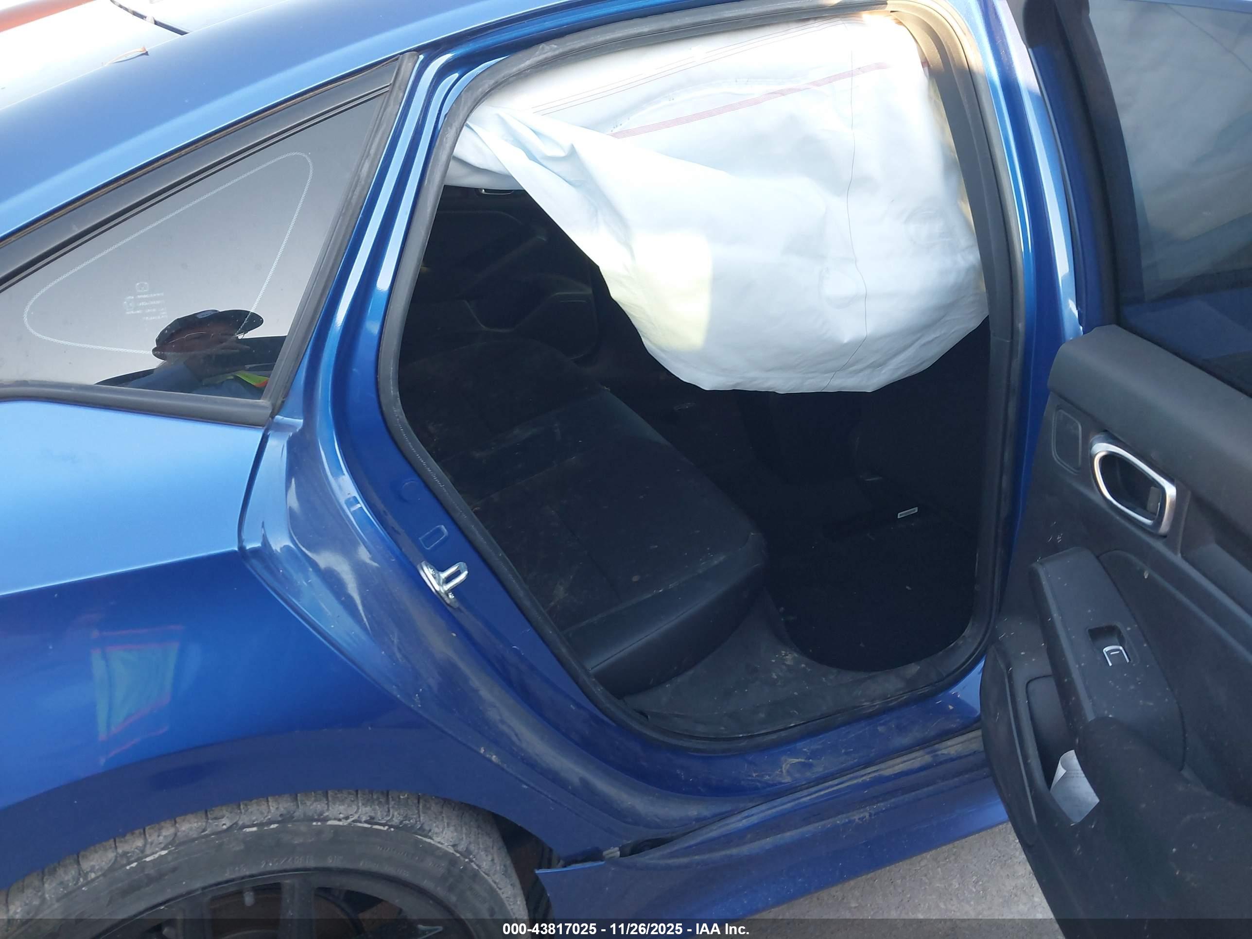 HONDA CIVIC image 8