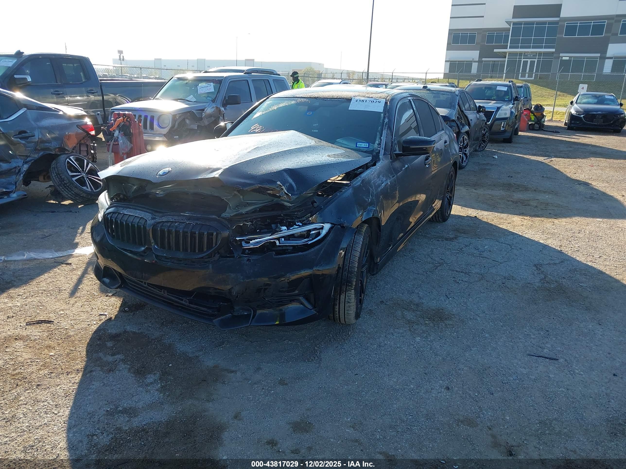 BMW 330I image 2