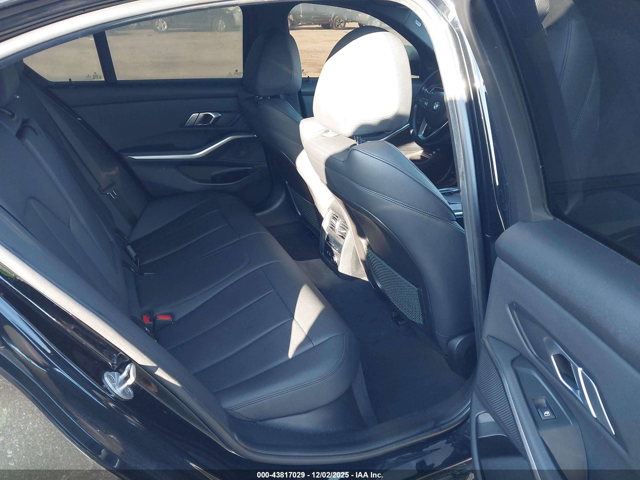 BMW 330I image 8