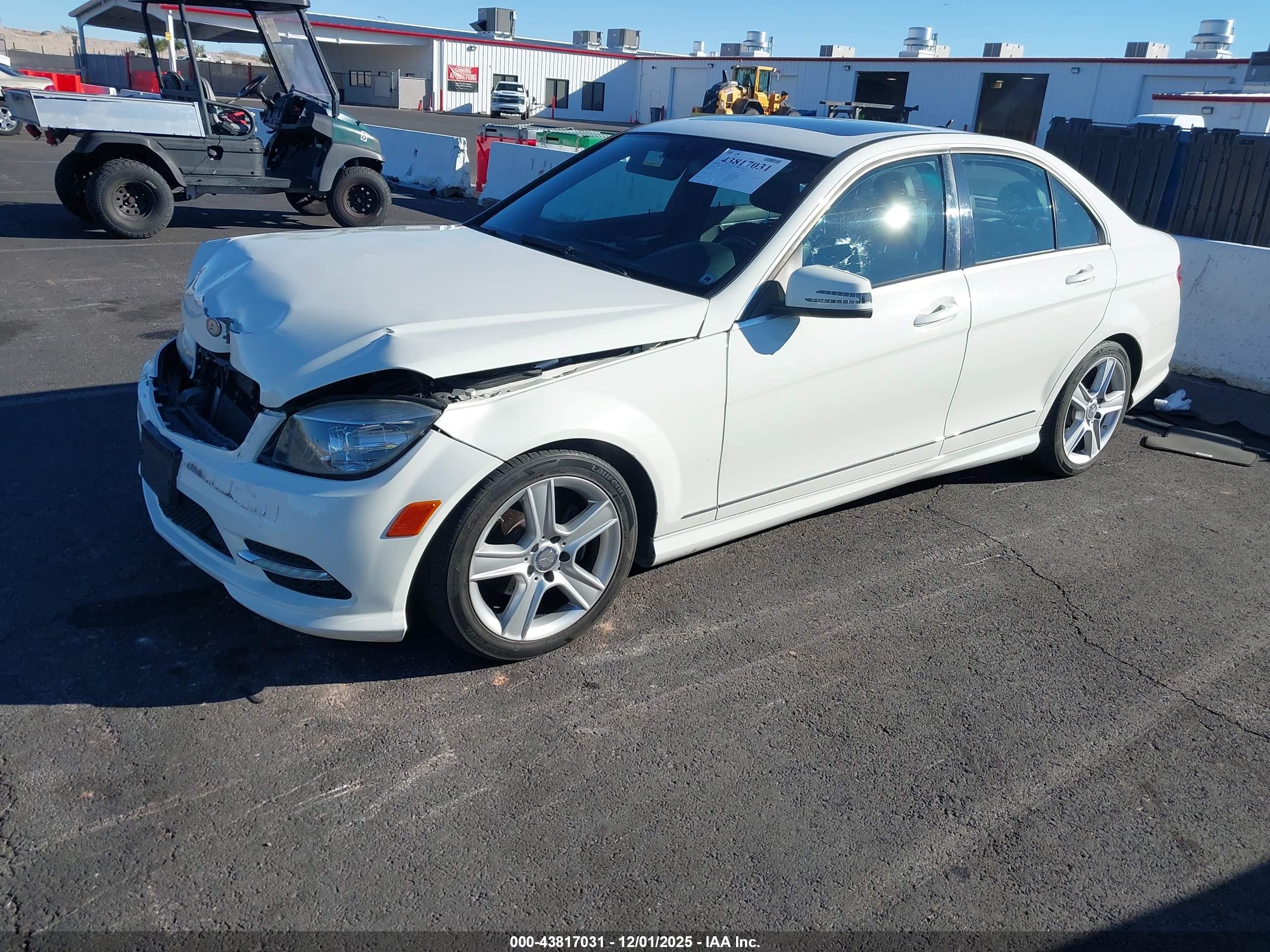 MERCEDES-BENZ C image 2