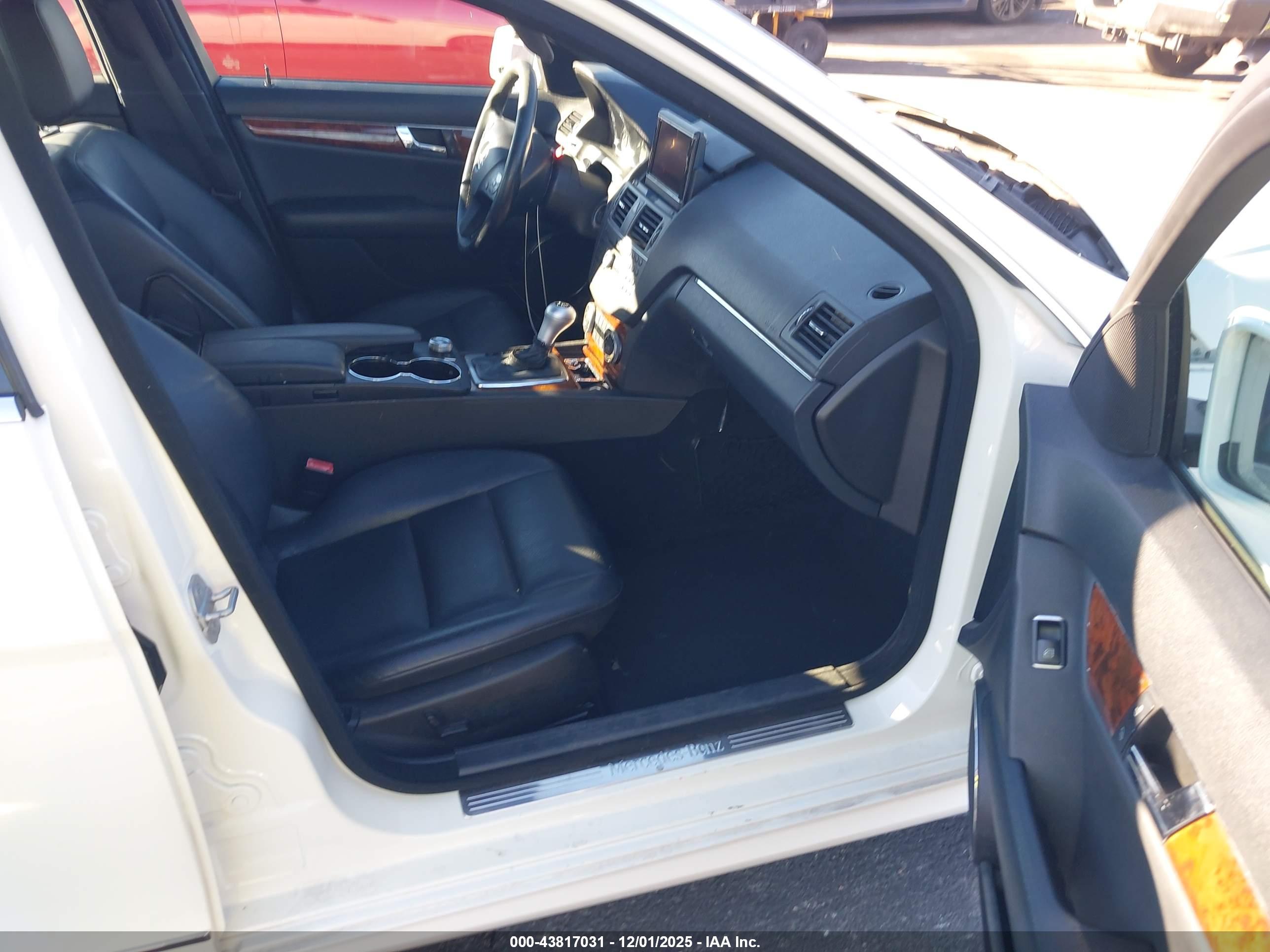 MERCEDES-BENZ C image 5