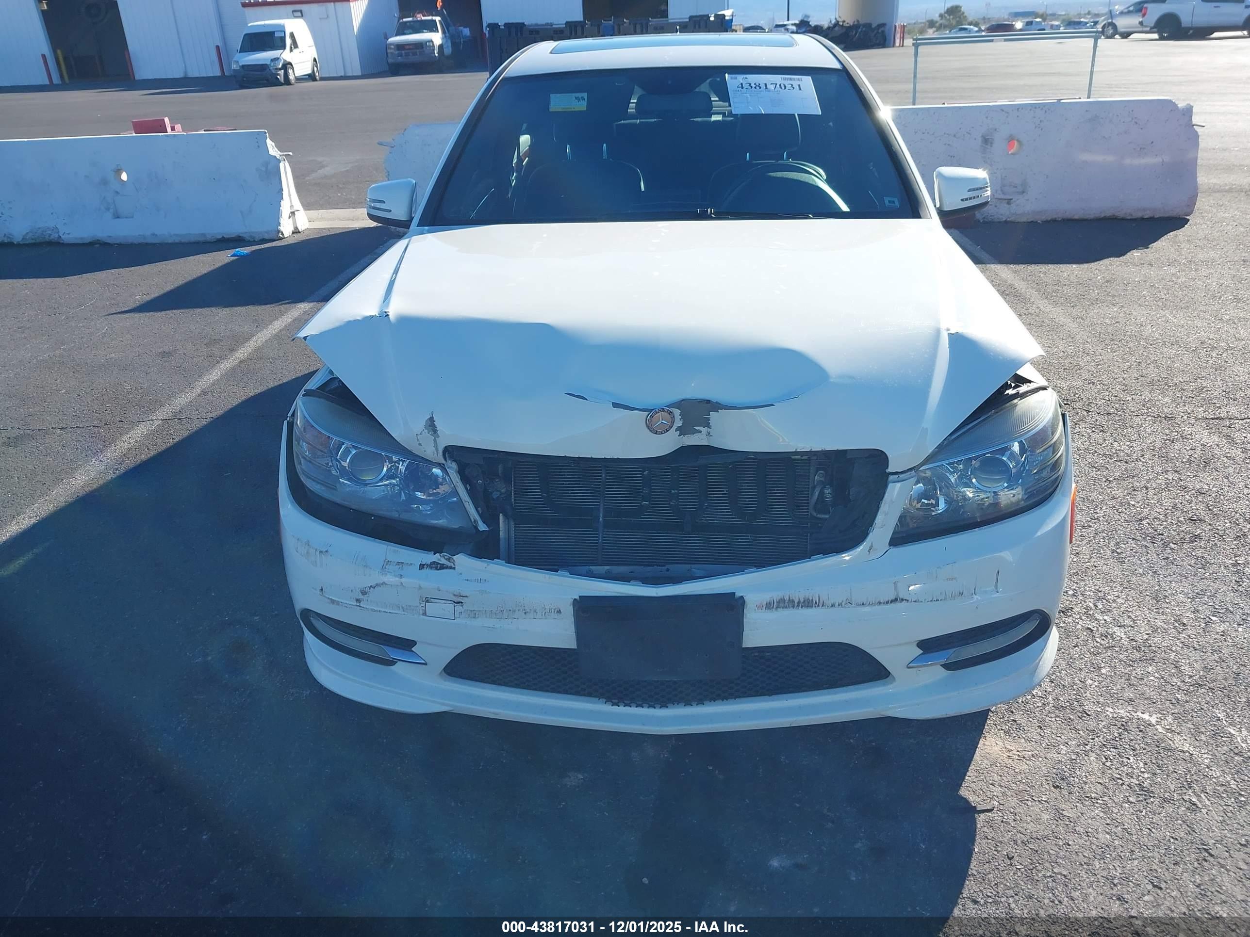 MERCEDES-BENZ C image 6