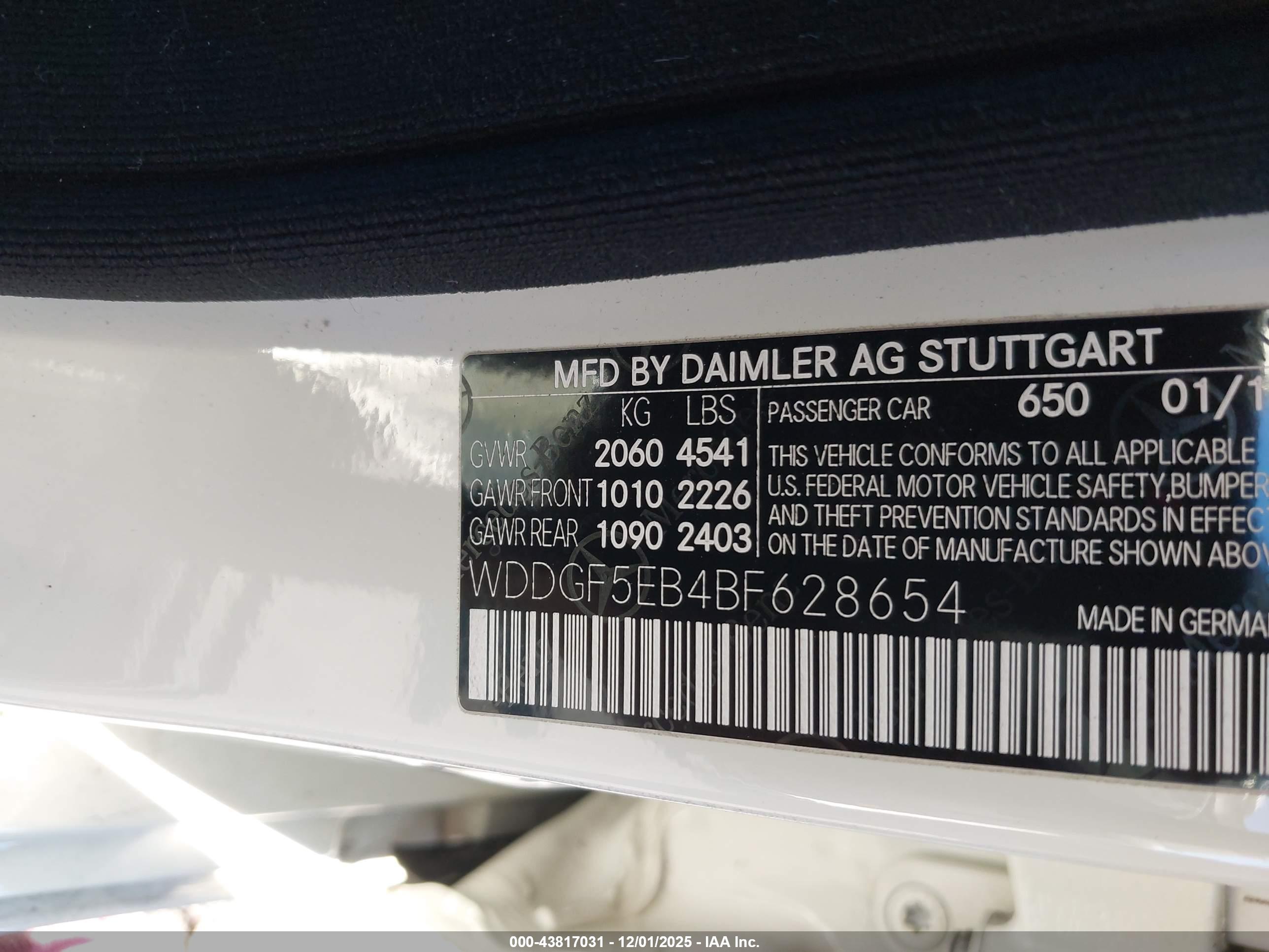 MERCEDES-BENZ C image 9