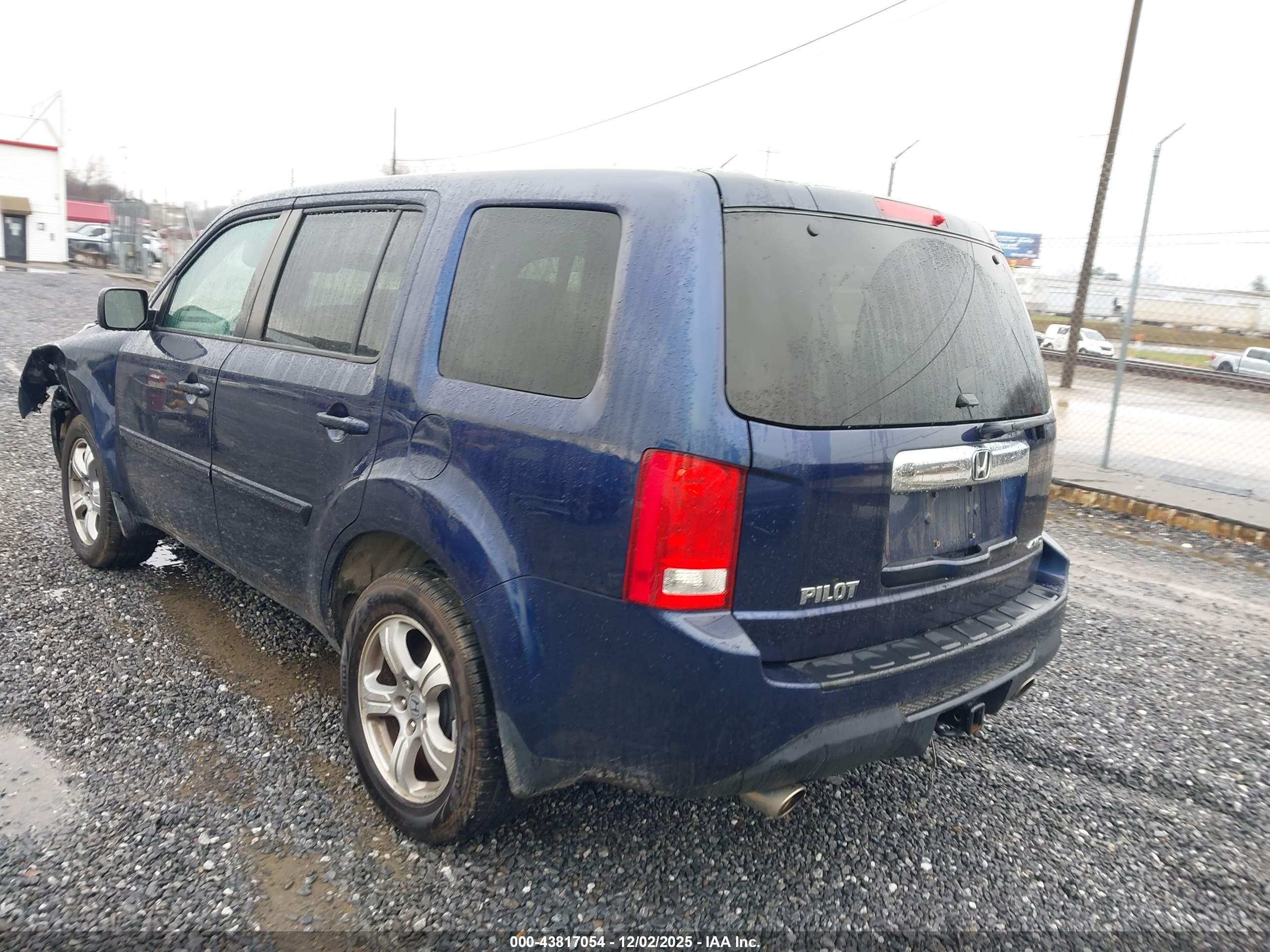 HONDA PILOT image 3