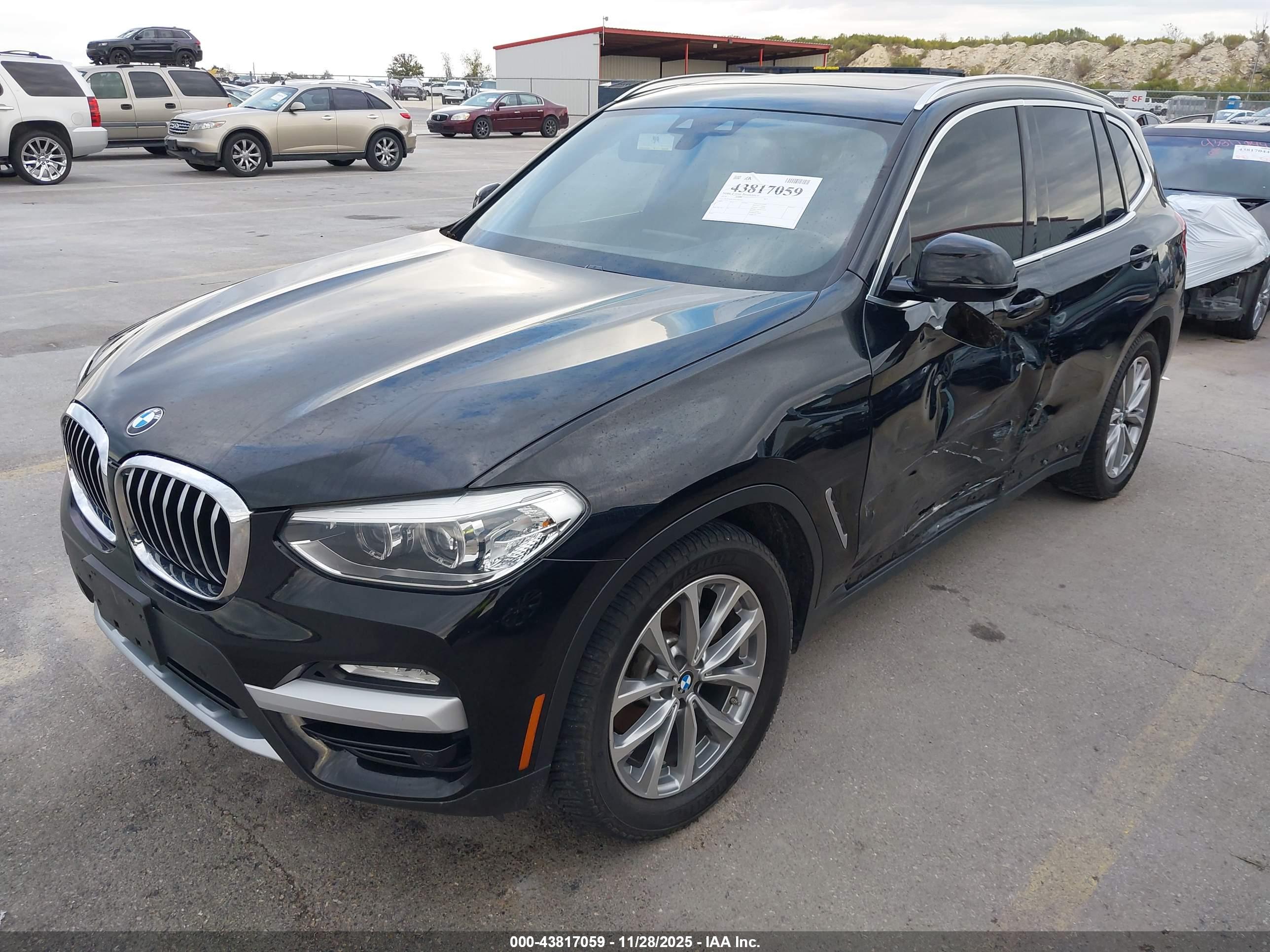 BMW X3 image 2