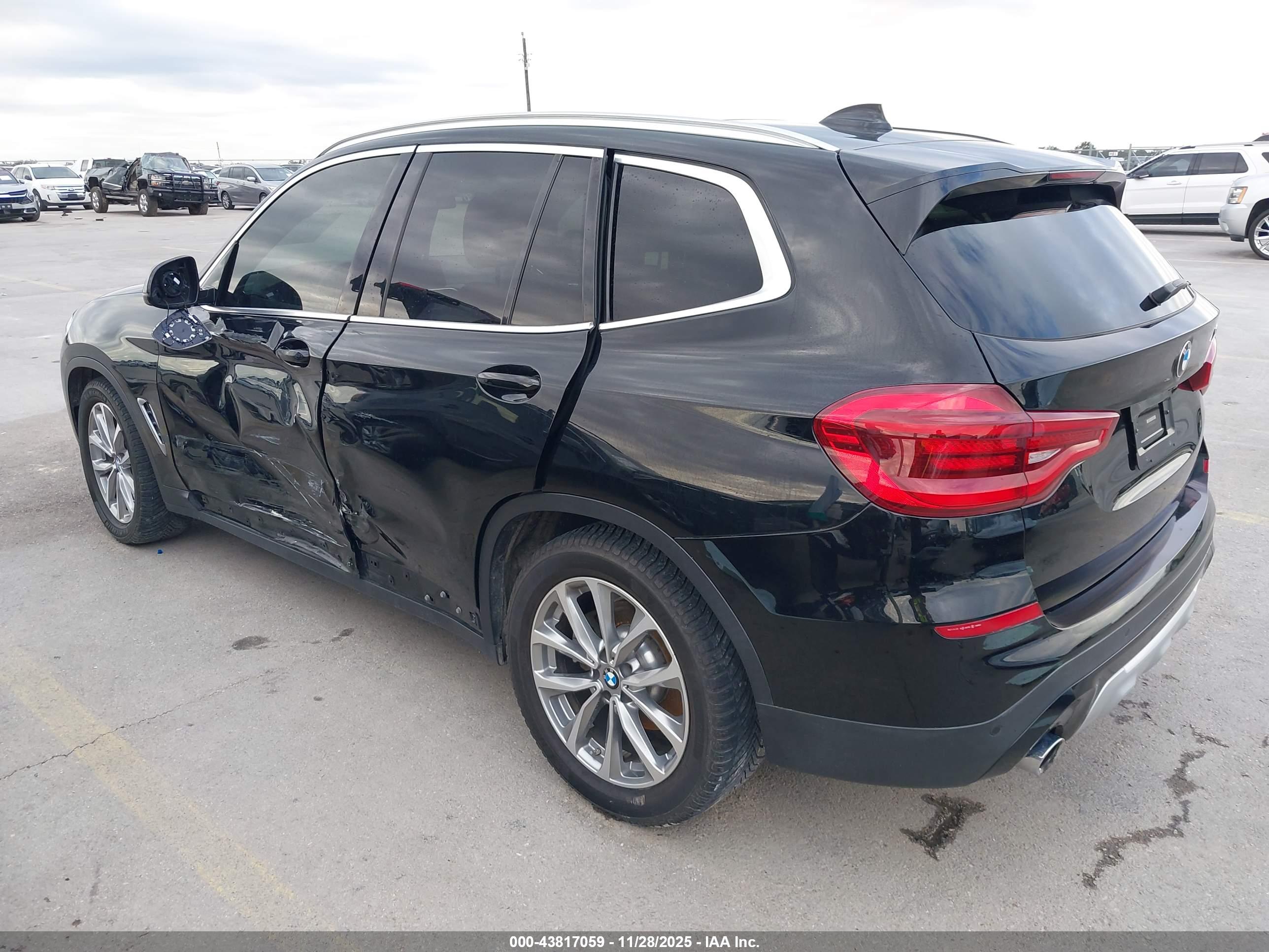 BMW X3 image 6