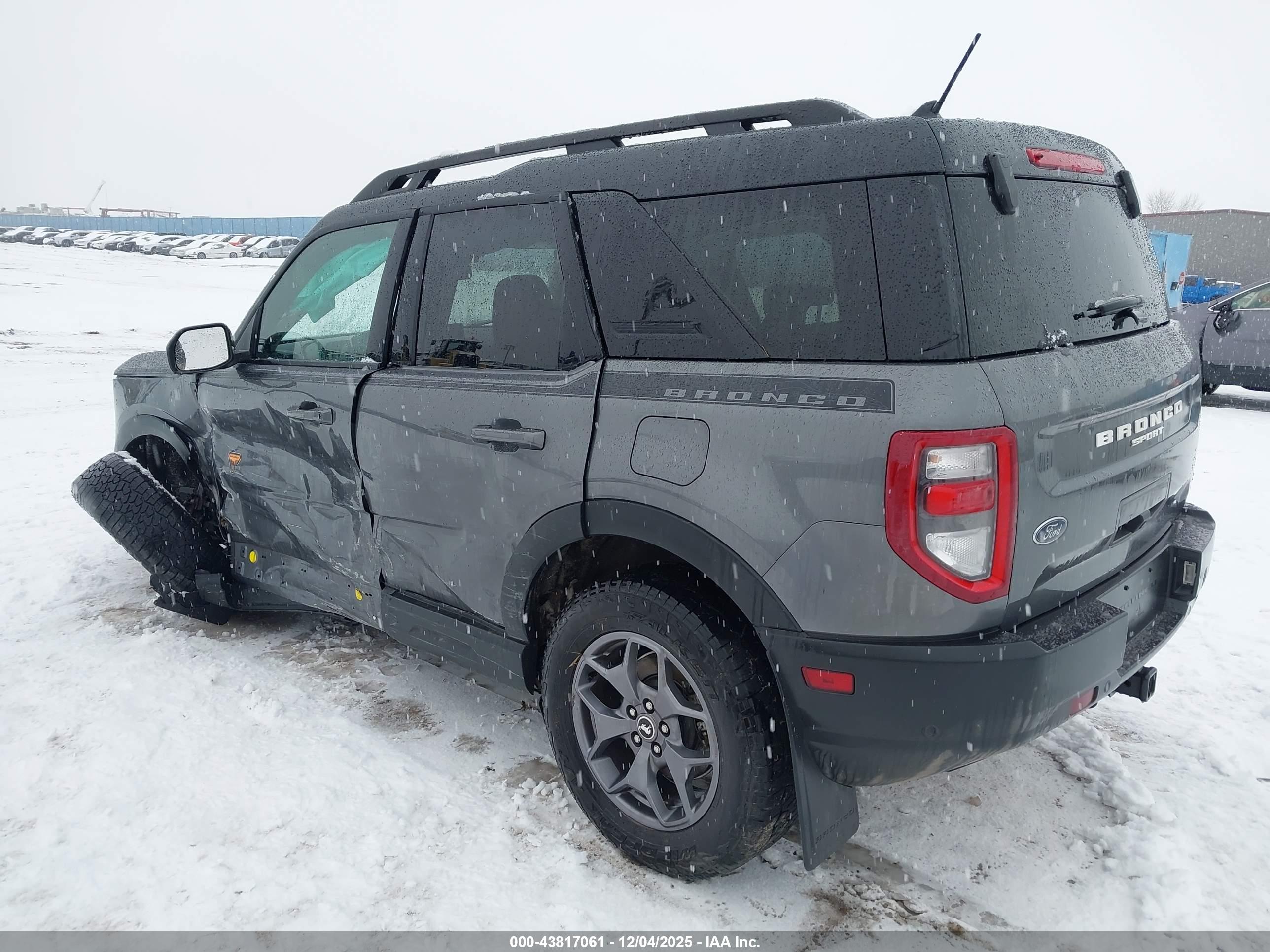 FORD BRONCO image 3