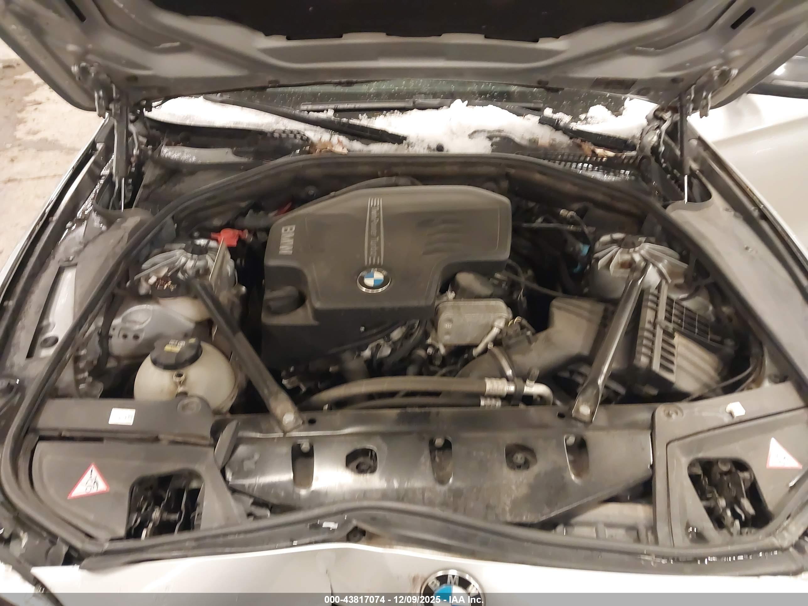 BMW 528I image 10