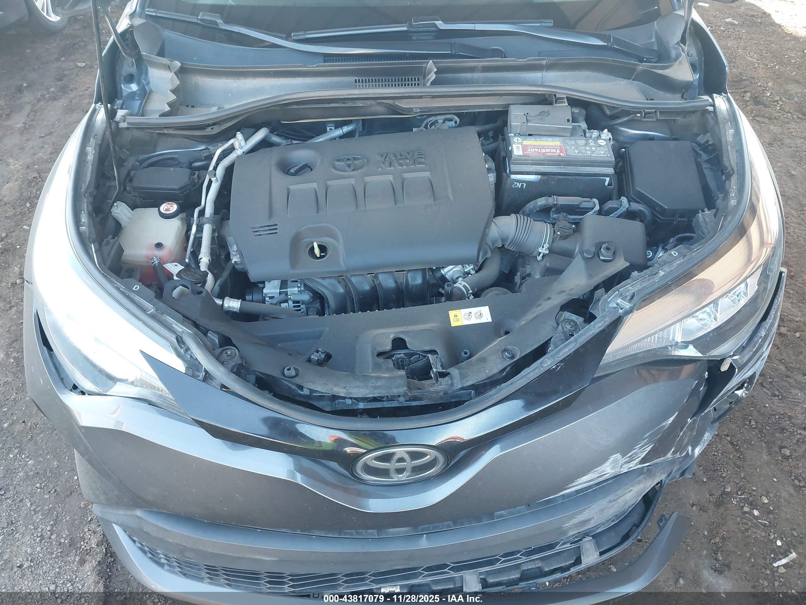 TOYOTA C-HR image 10