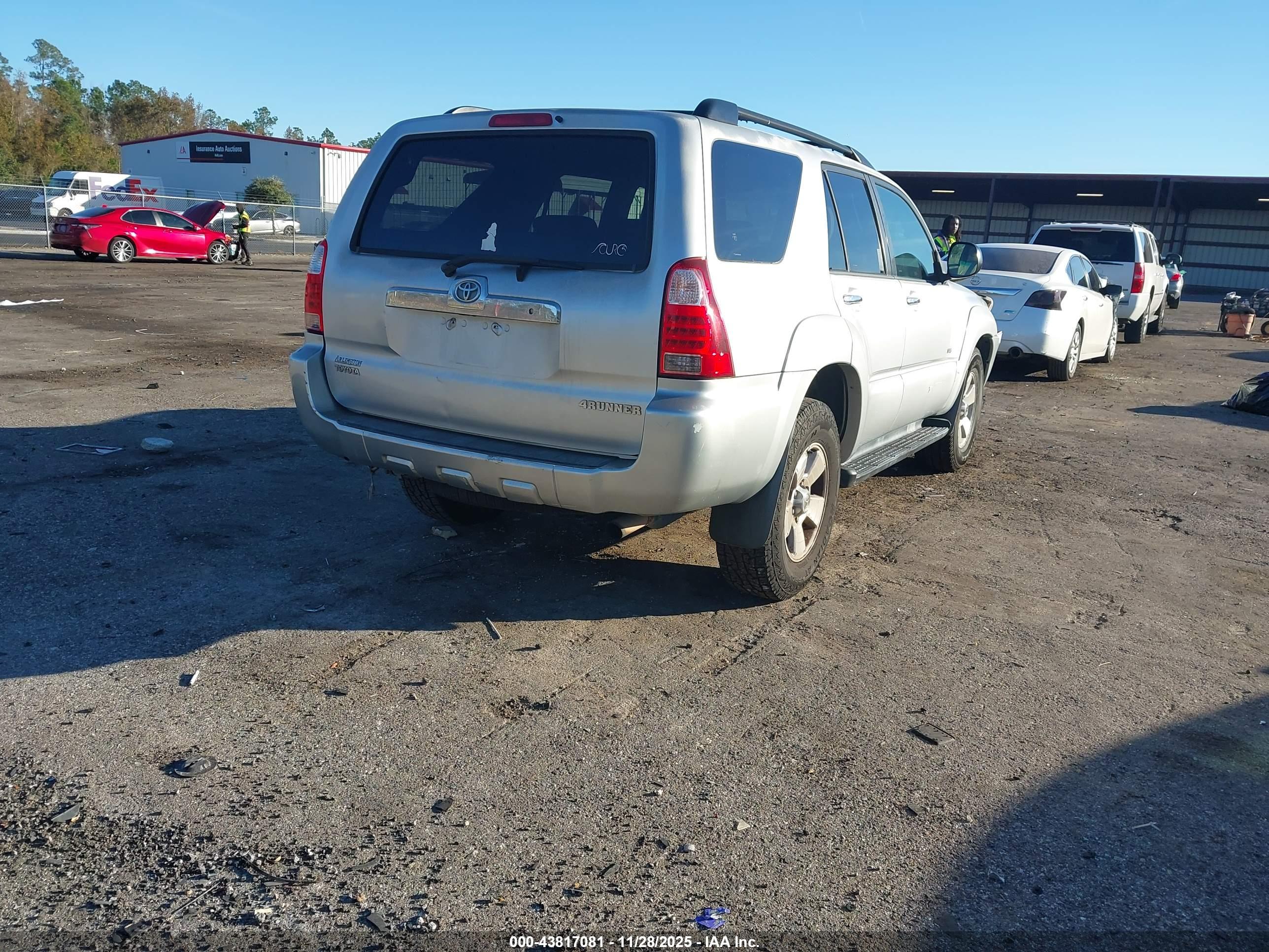 TOYOTA 4RUNNER image 4