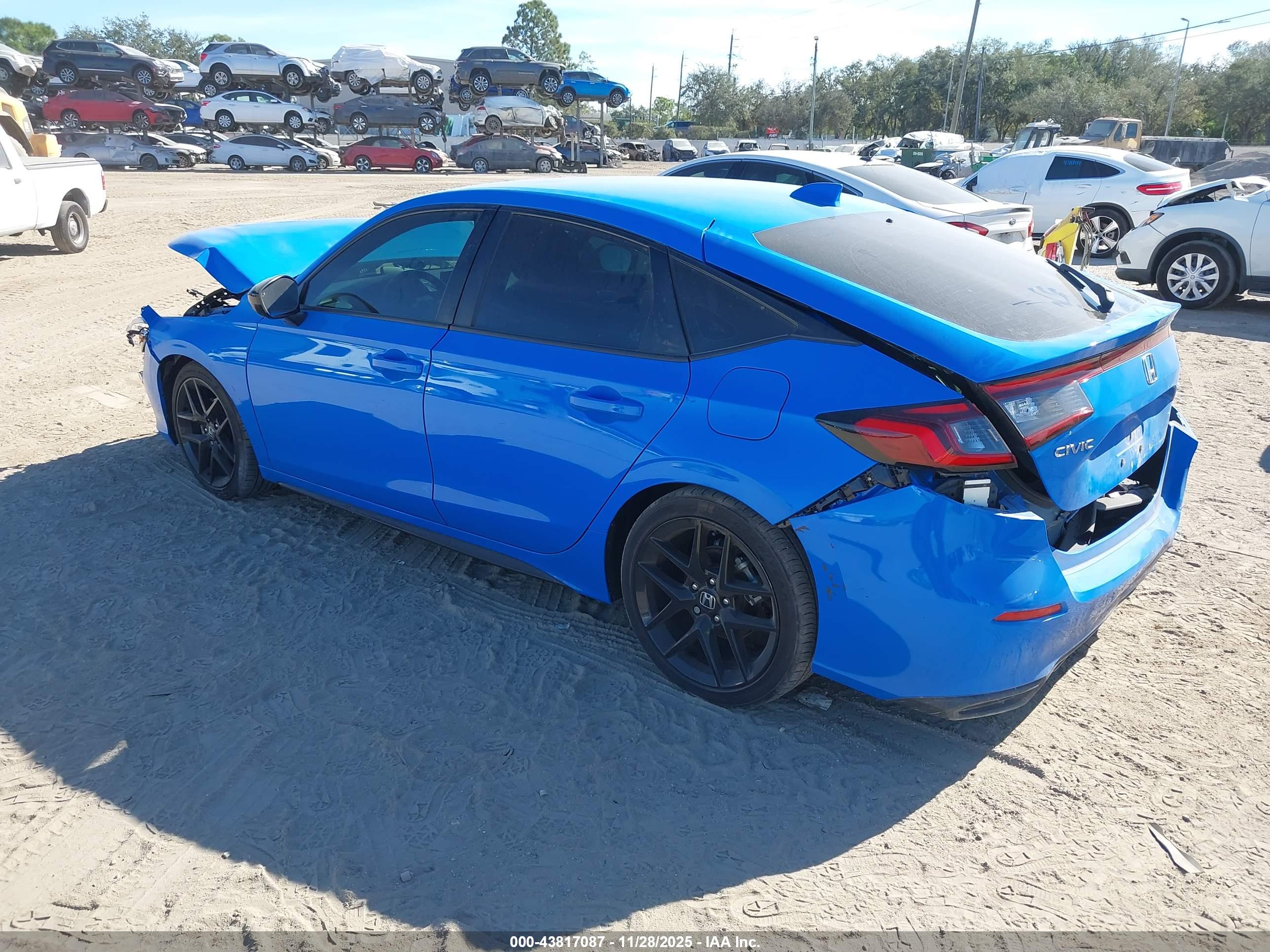 HONDA CIVIC image 3