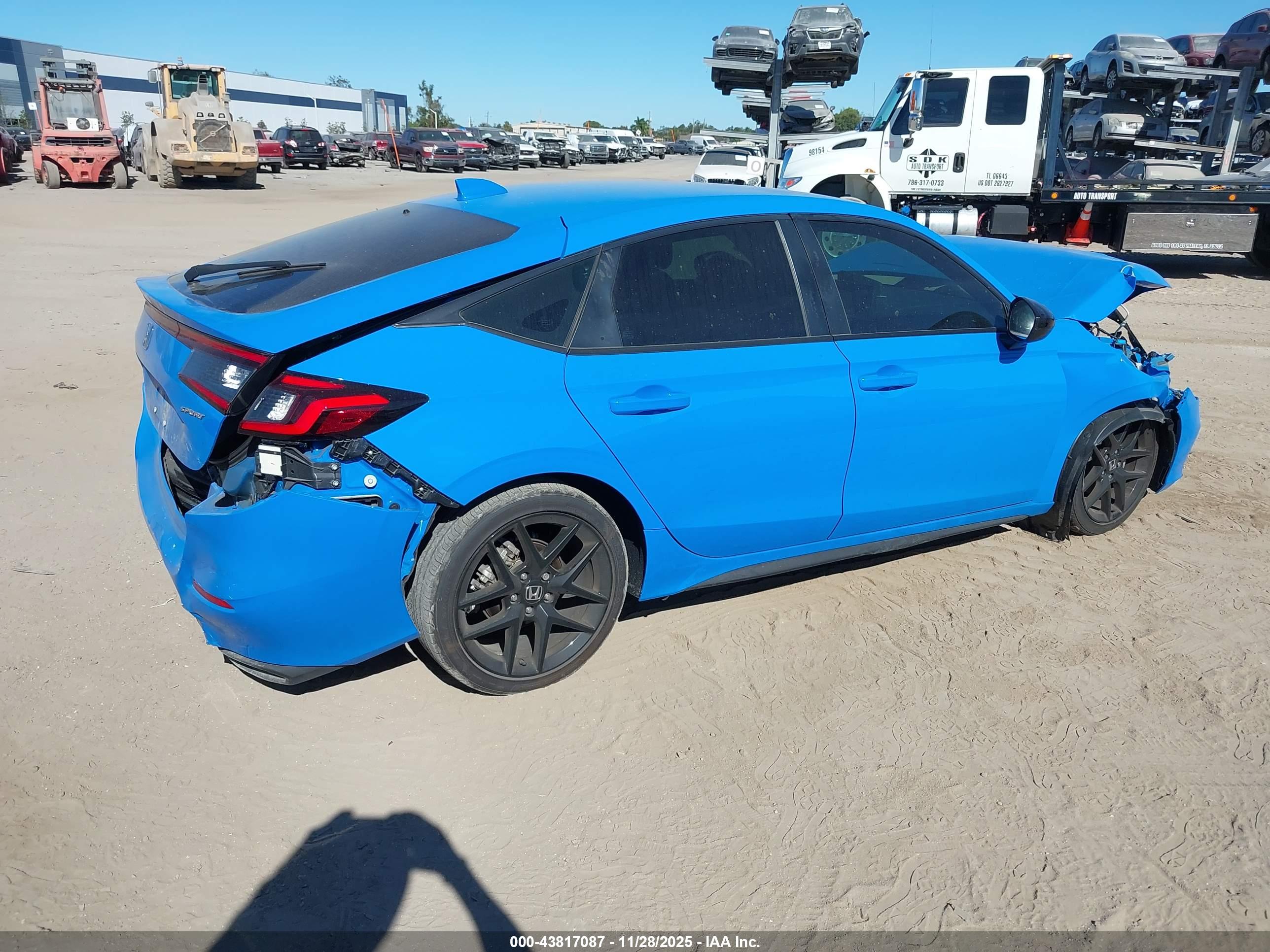 HONDA CIVIC image 4